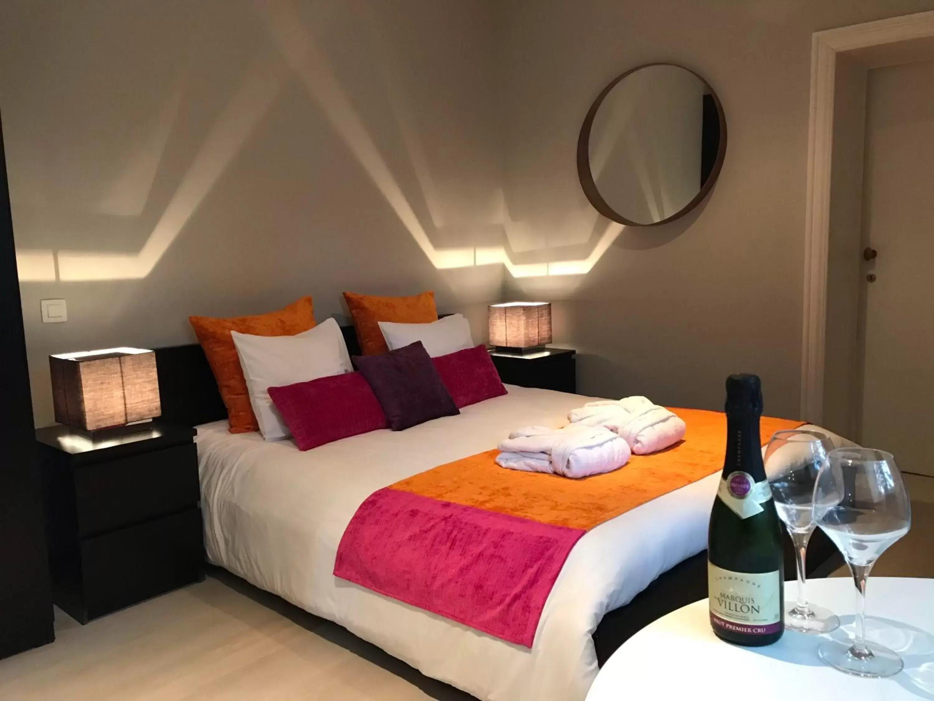 Double Room with Pool View in B&B L'Orangerie Double Room with Pool View in B&B L'Orangerie