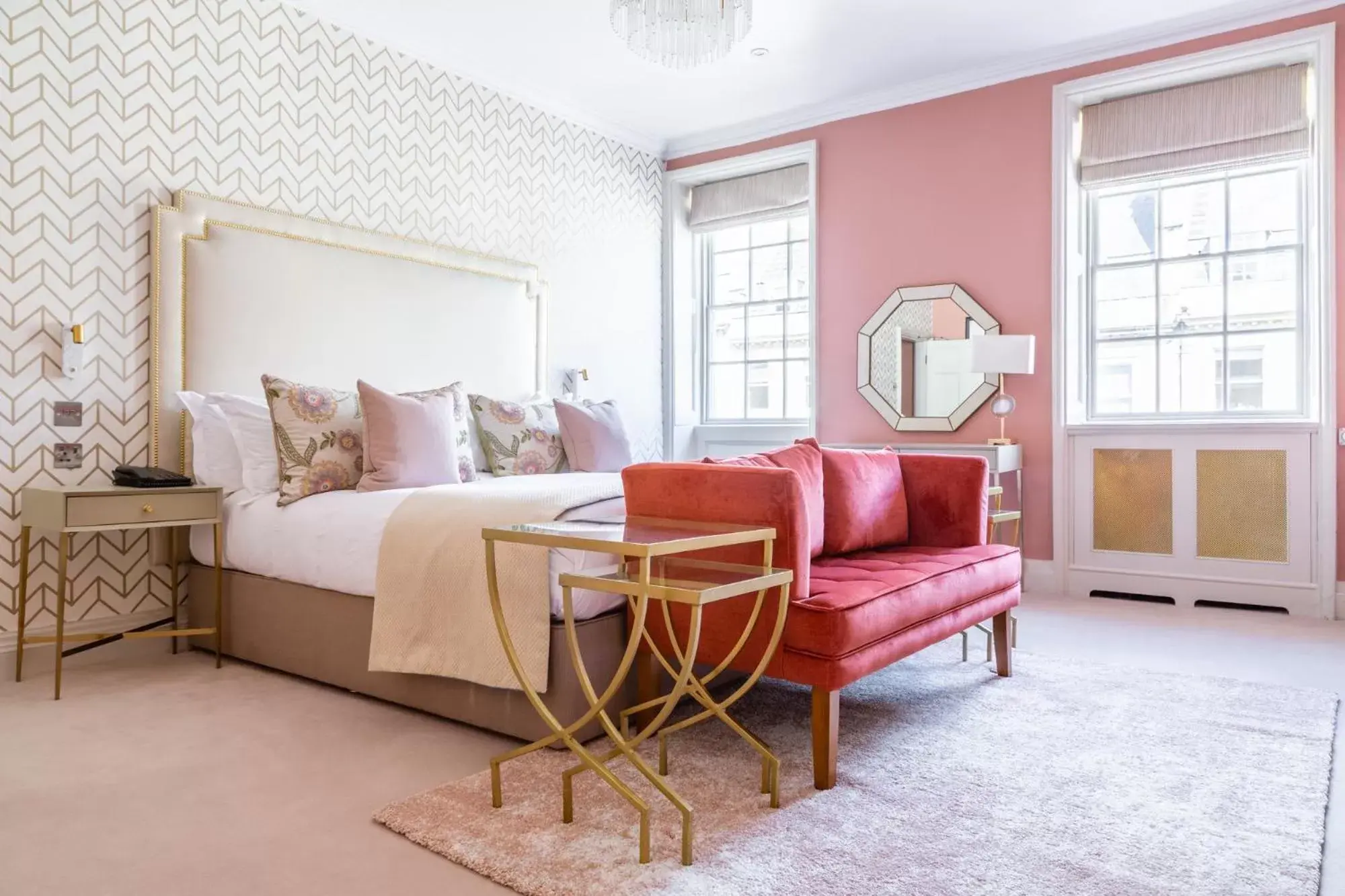 Bed, Seating Area in The Queensberry Hotel