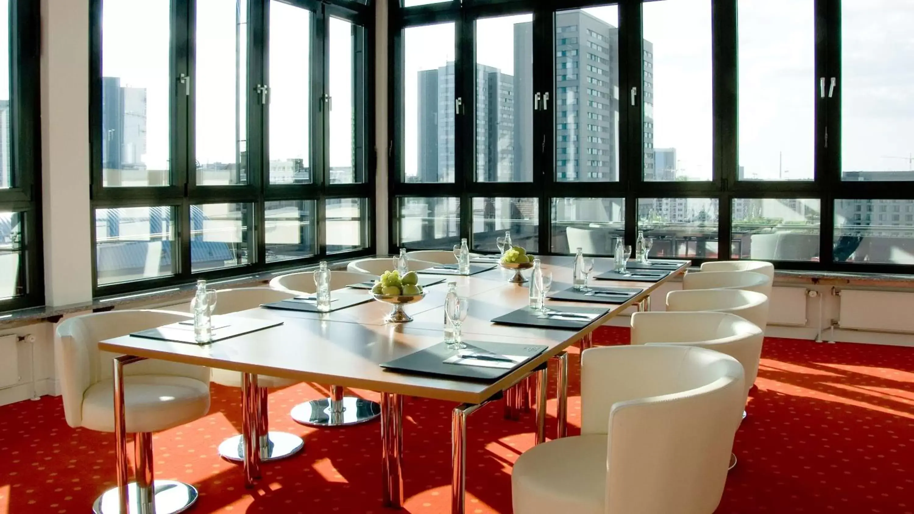 Meeting/conference room, Restaurant/Places to Eat in Park Plaza Wallstreet Berlin Mitte