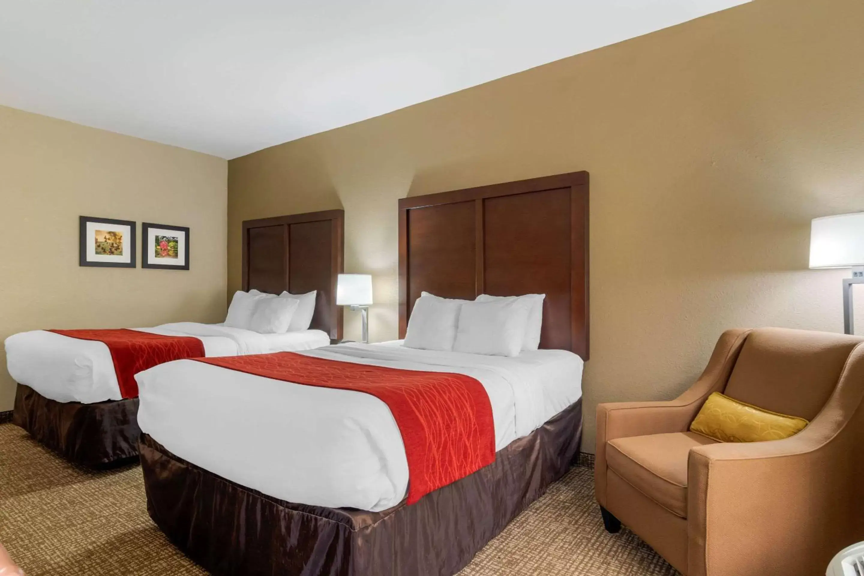 Bedroom, Bed in Comfort Inn & Suites