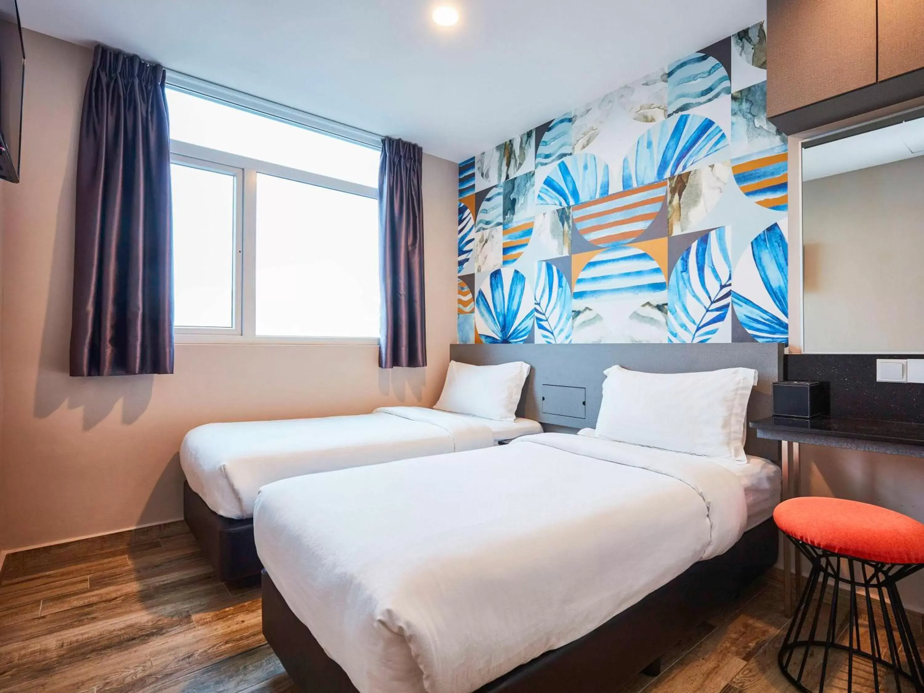 Bedroom, Bed in ibis budget Singapore Sapphire