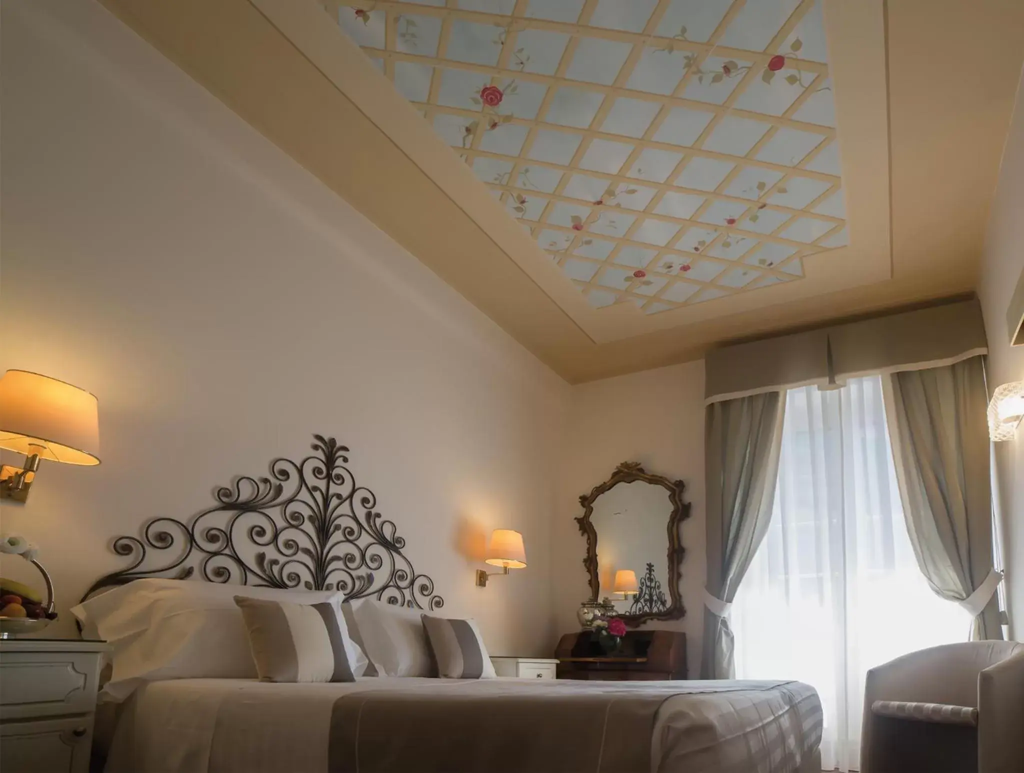 Bedroom, Seating Area in Hotel Jolanda