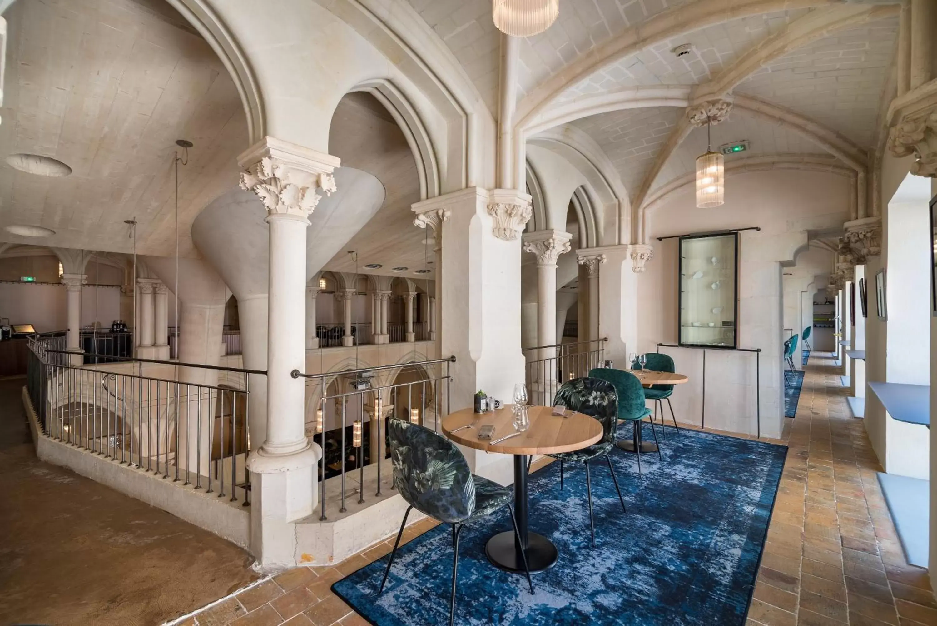 Restaurant/places to eat, Seating Area in Mercure Poitiers Centre