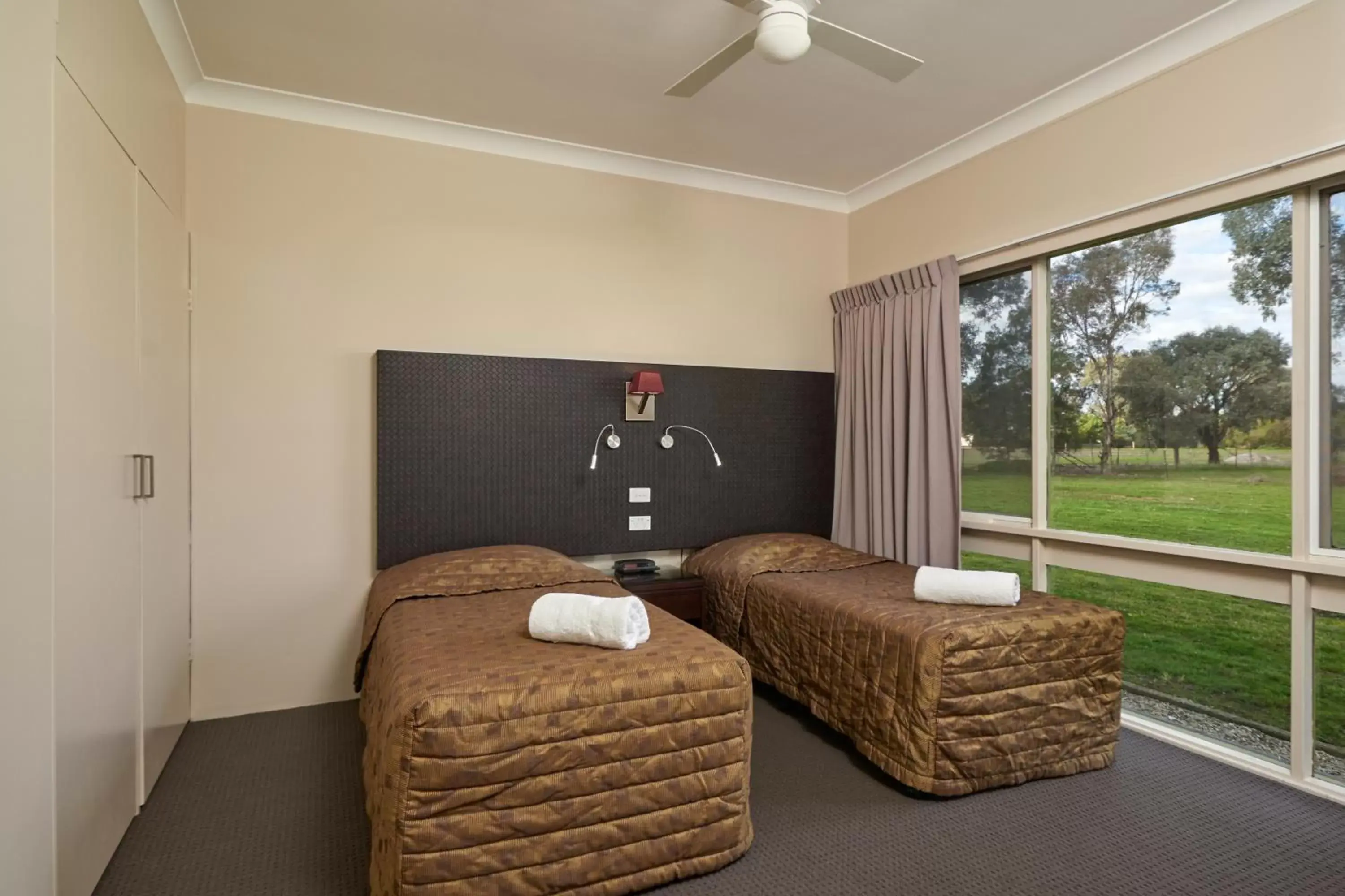 Bed in Australian Homestead Motor Lodge