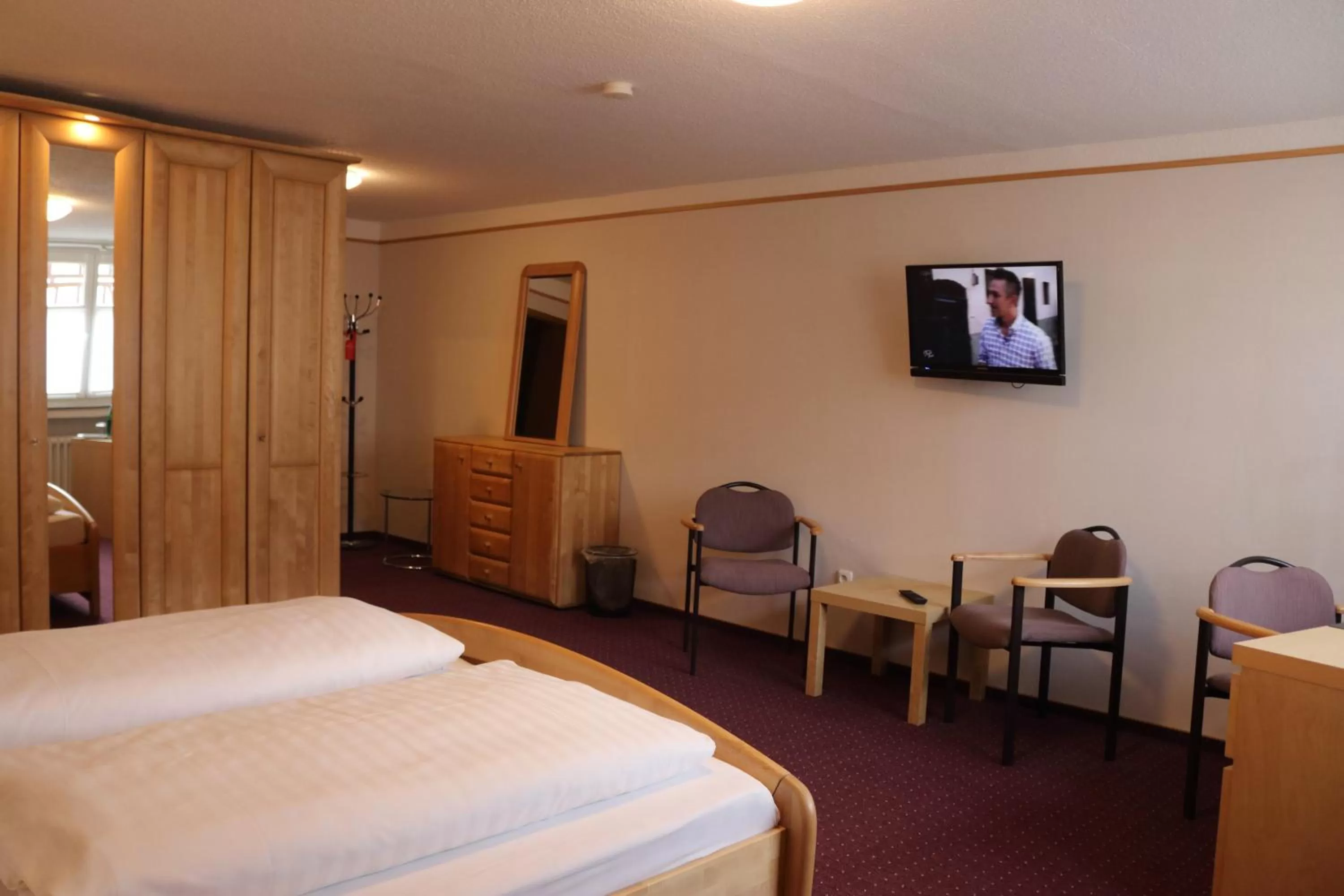 Photo of the whole room, Bed in Hotel-Restaurant Johanneshof