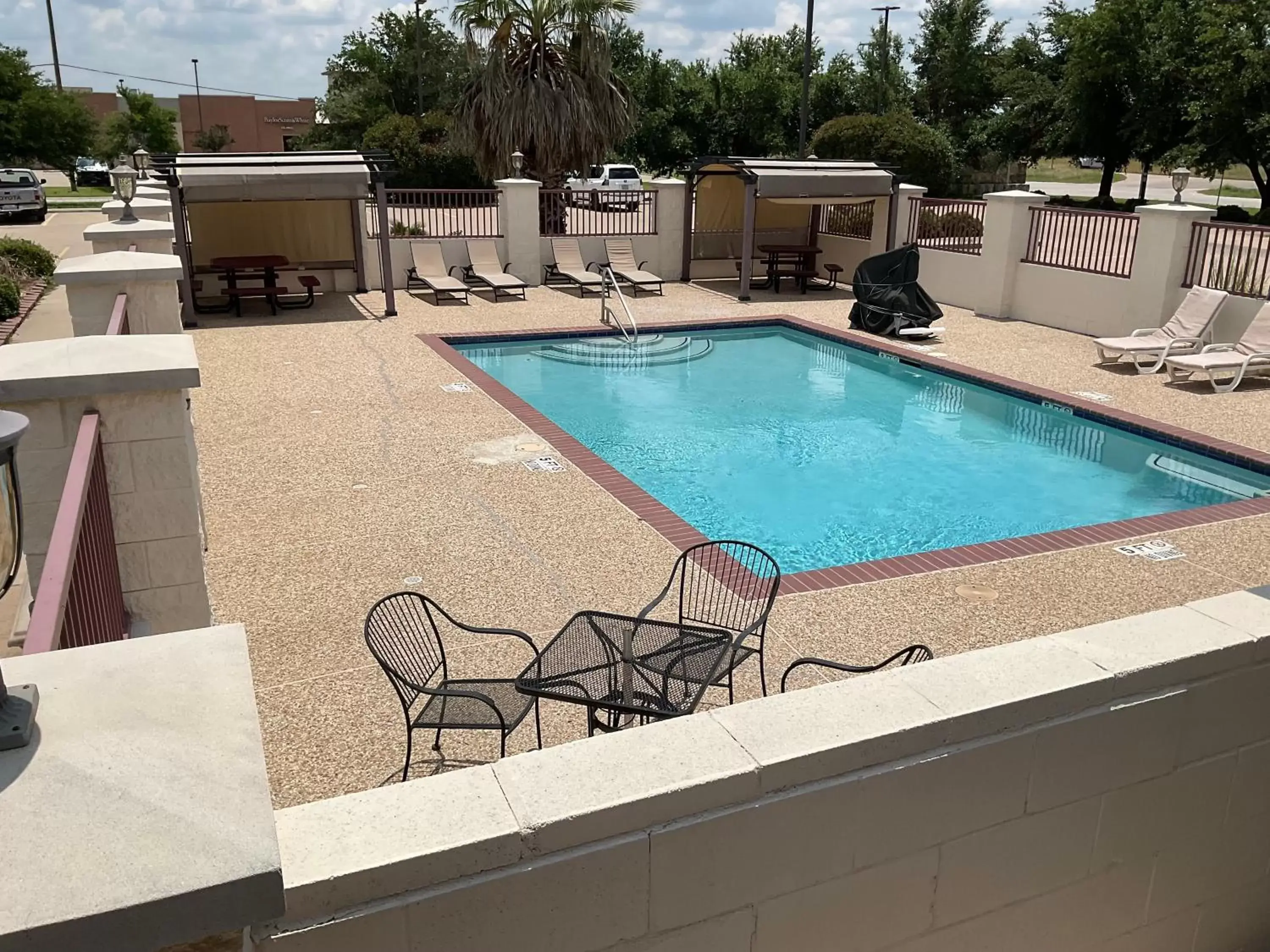 Swimming pool, Pool View in Budget Host Inn and Suites Cameron