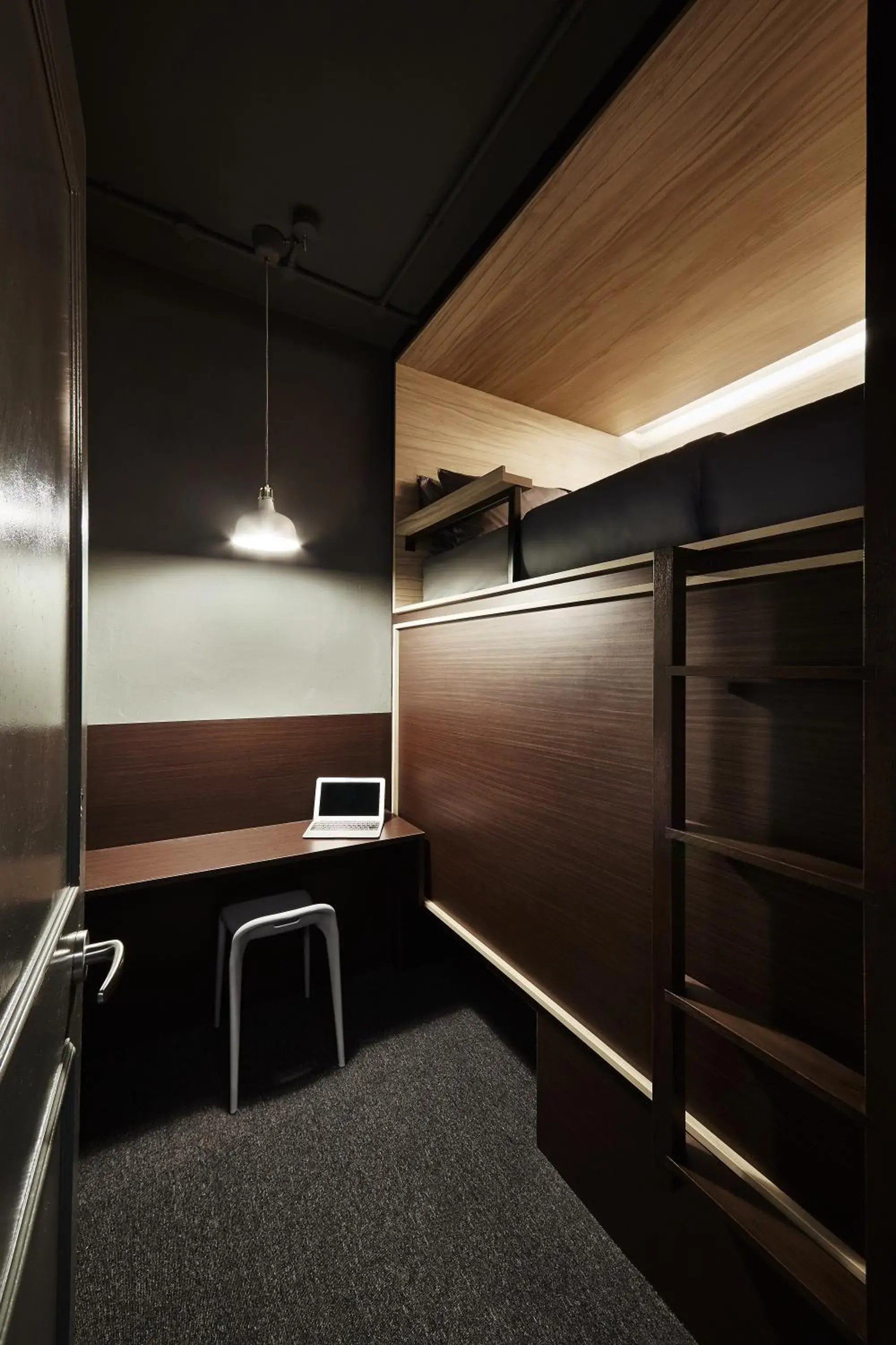 Photo of the whole room, Bunk Bed in The Pod @ Beach Road Boutique Capsule Hotel