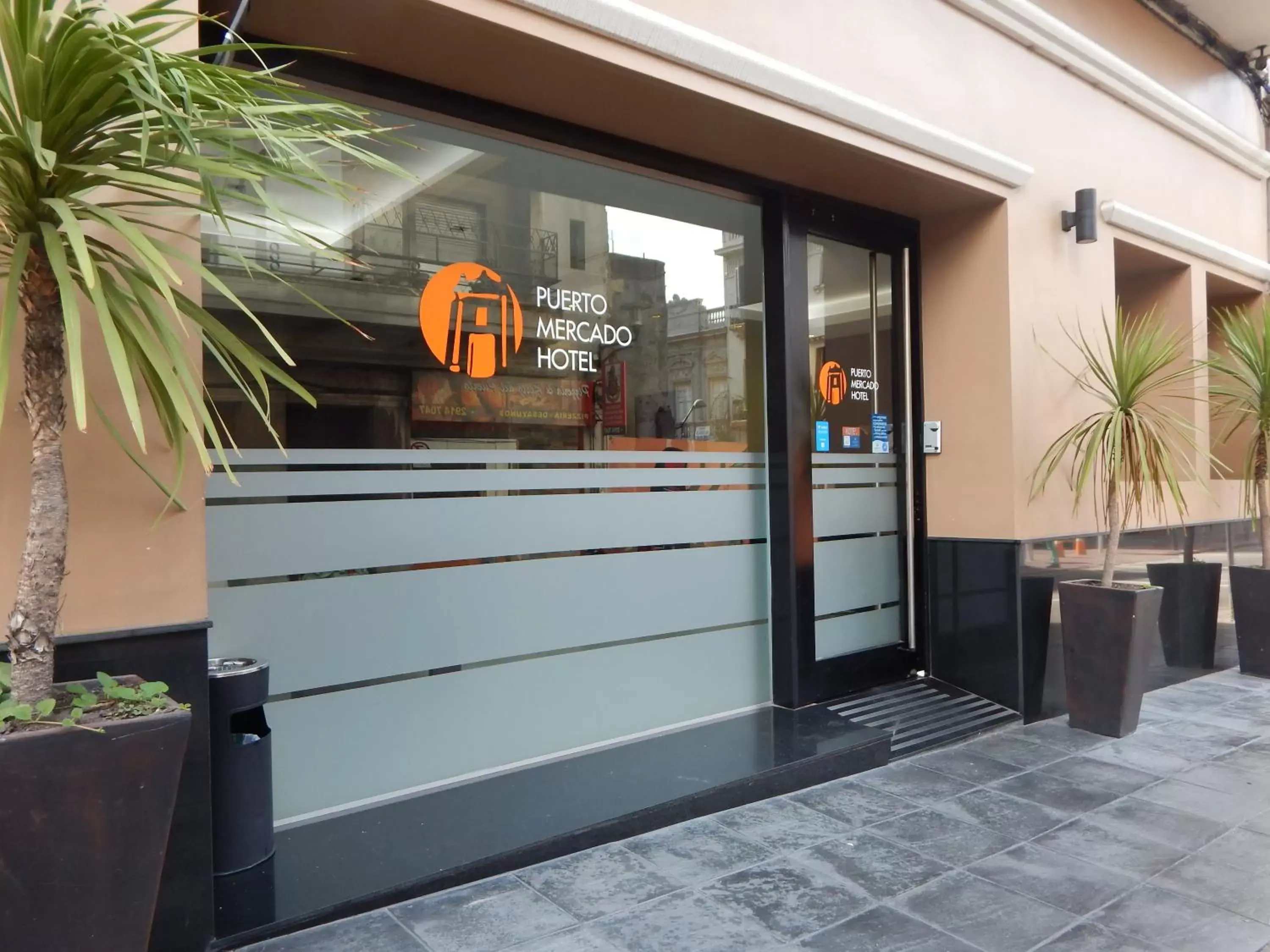 Facade/entrance in Puerto Mercado Hotel Facade/entrance in Puerto Mercado Hotel