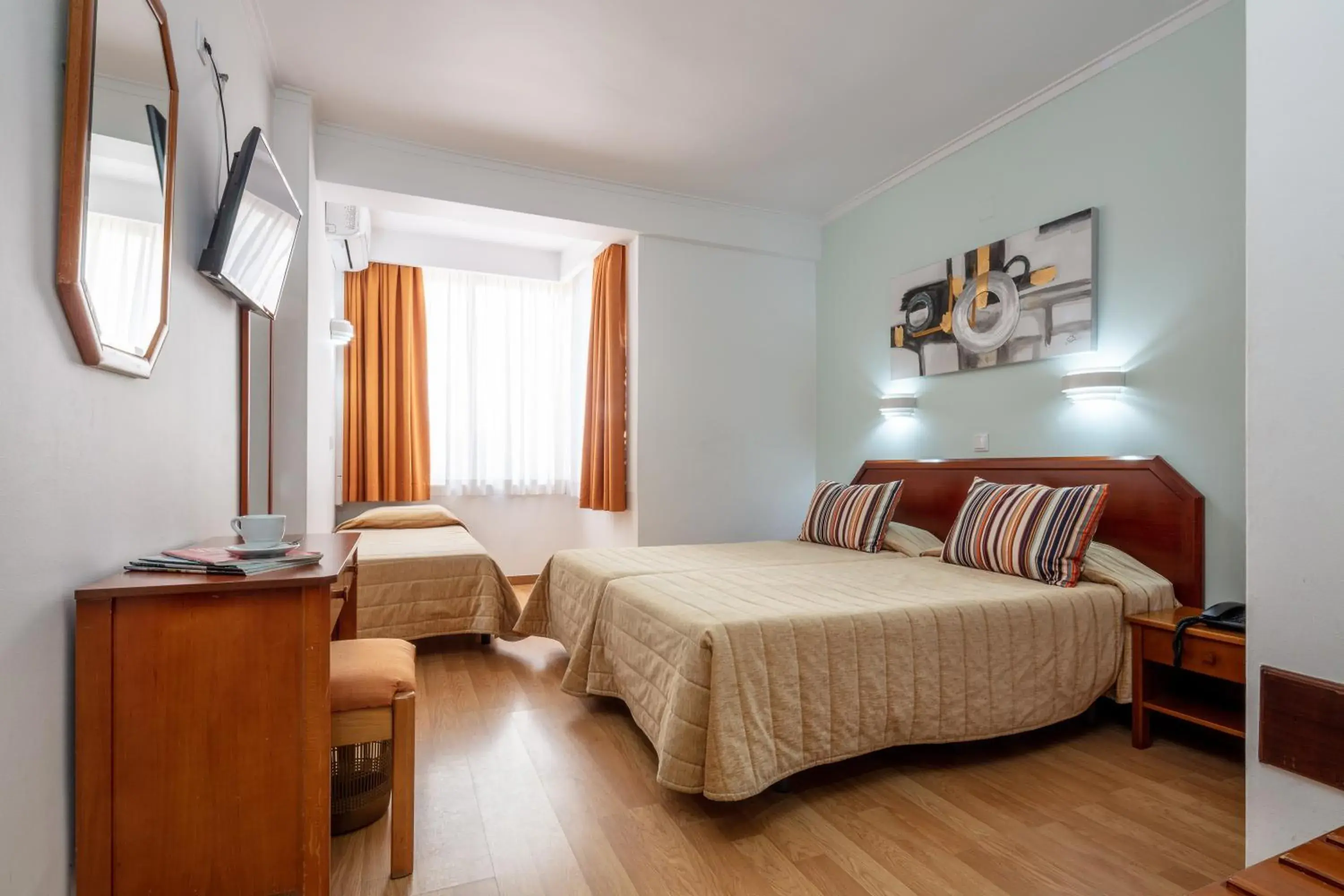 Property building, Bed in Hotel Anjos
