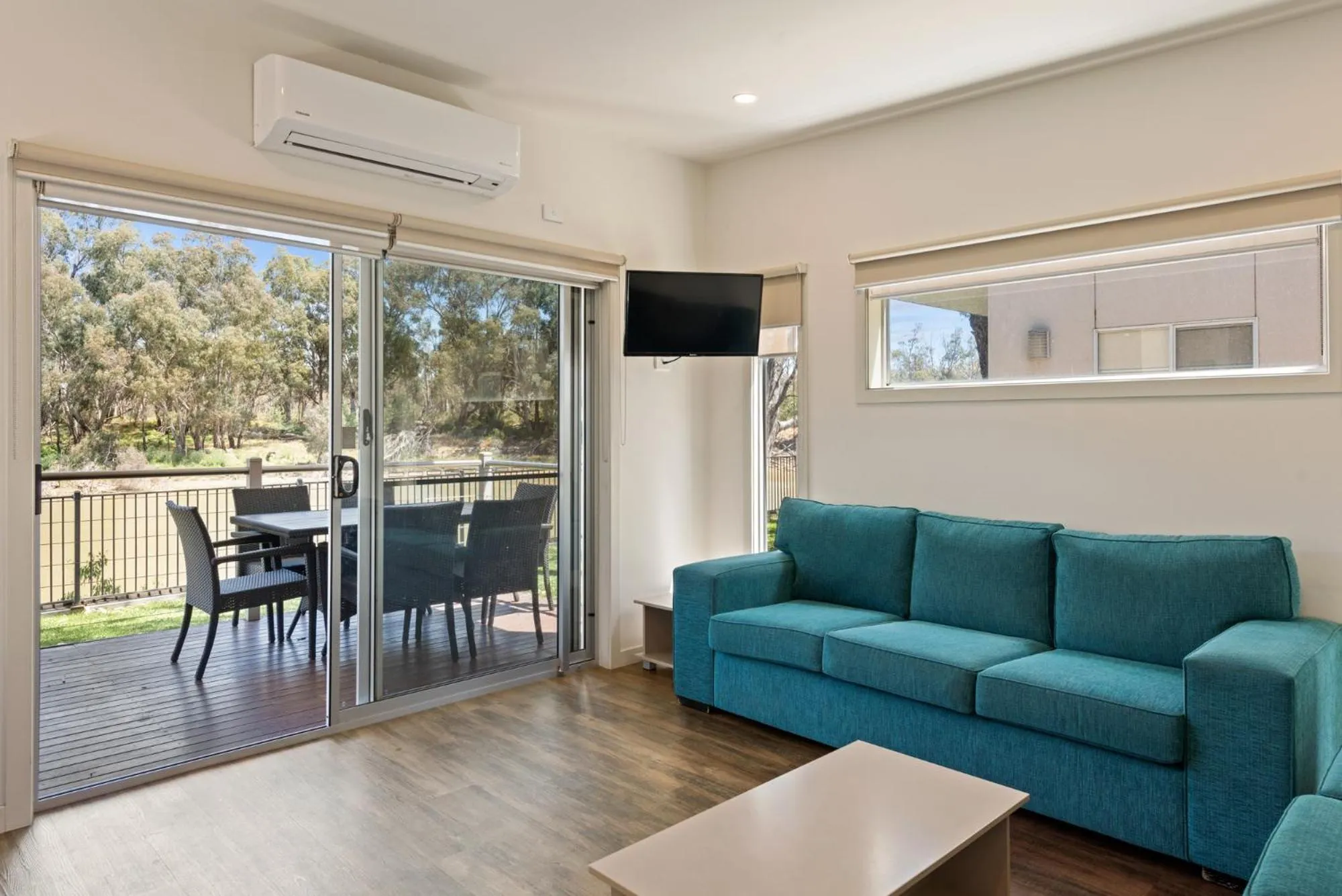 Living room in Discovery Parks - Maidens Inn Moama