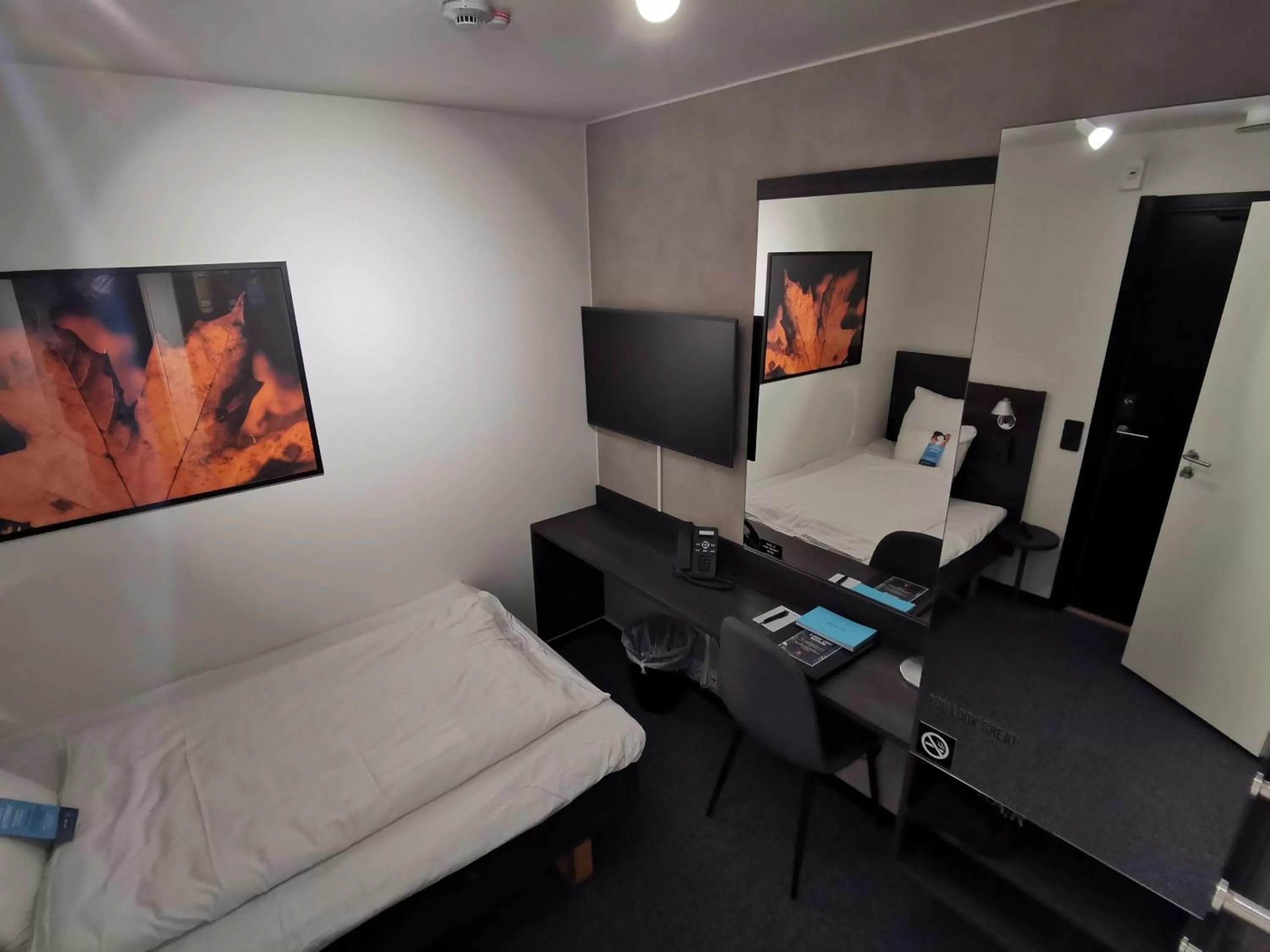 Photo of the whole room, Bed in Clarion Hotel Sense