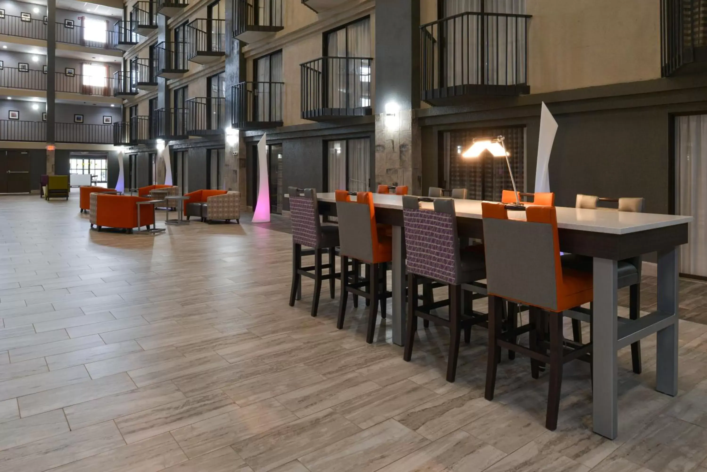 Lobby or reception, Restaurant/Places to Eat in Best Western Plus Clemson Hotel & Conference Center