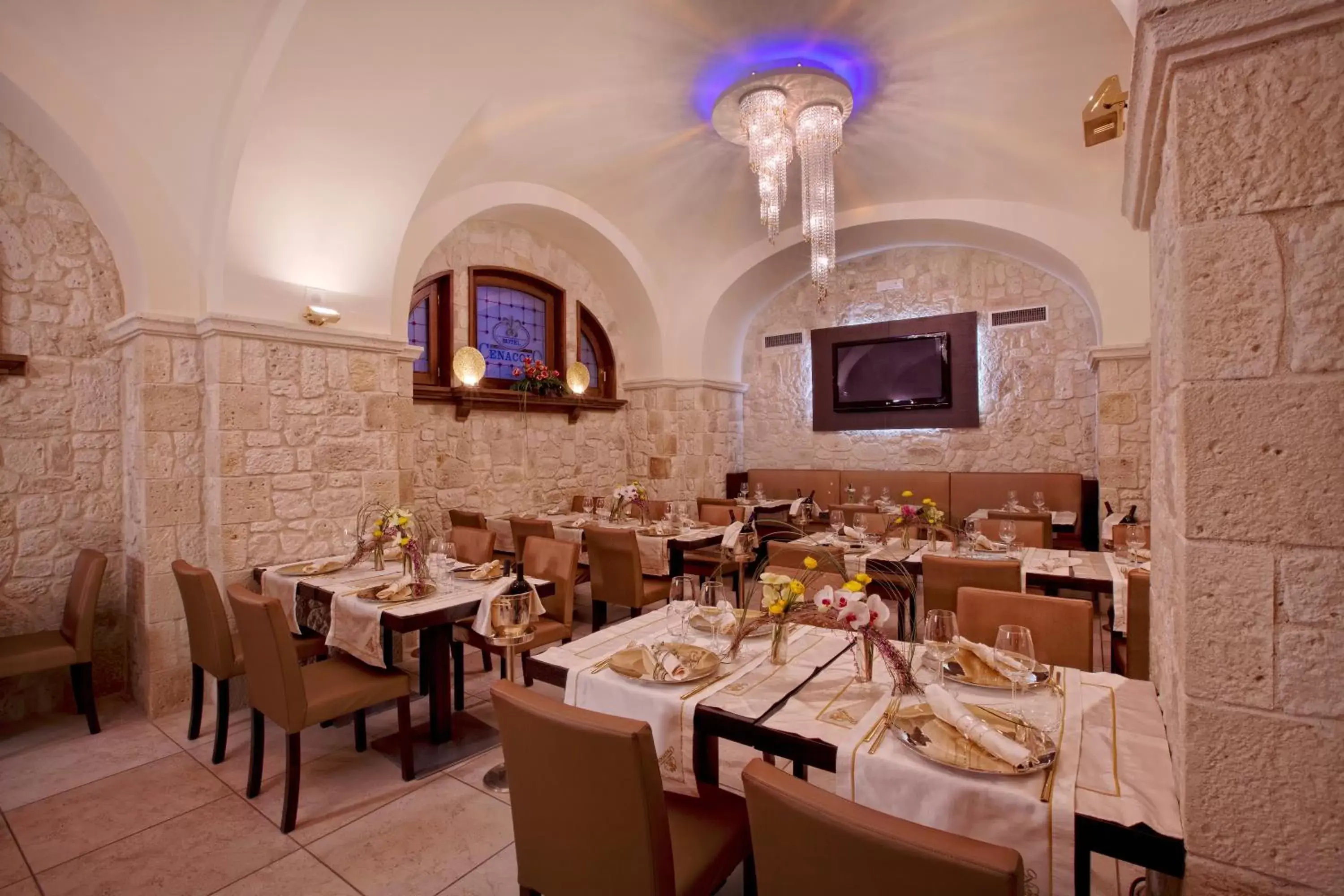 Restaurant/Places to Eat in Hotel Cenacolo