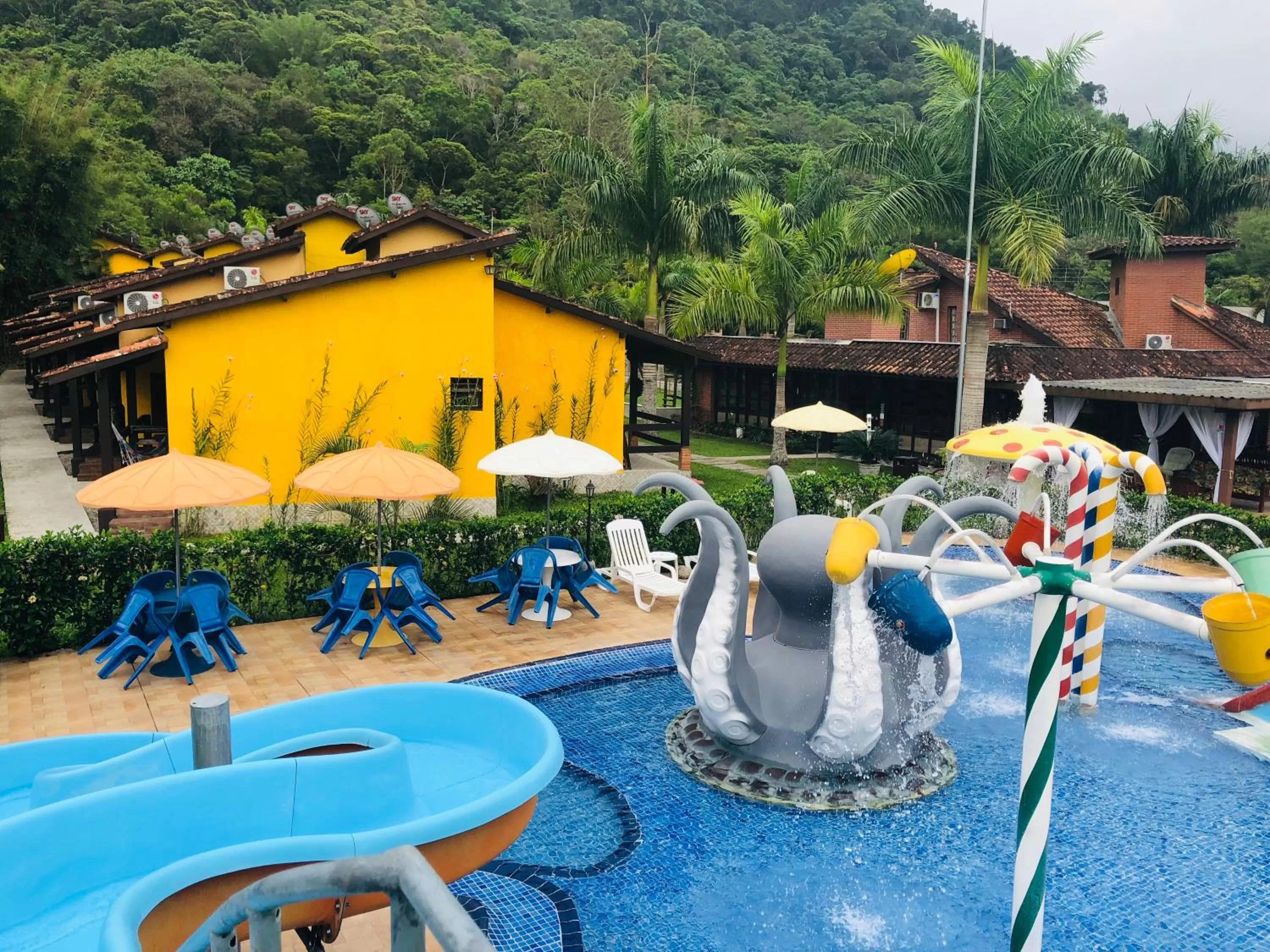 Aqua park in Hotel Bosques do Massaguaçu