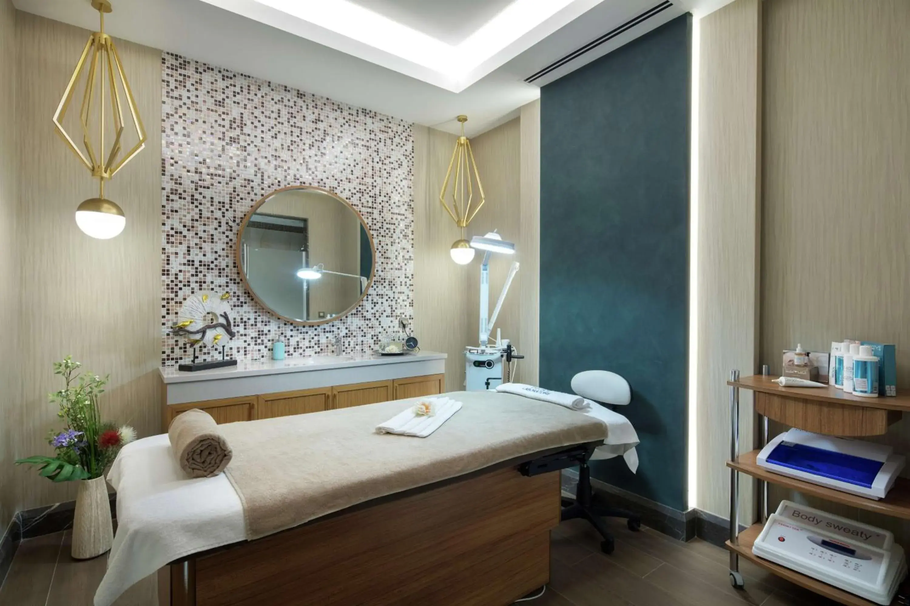 Spa and wellness centre/facilities, Bathroom in Doubletree By Hilton Antalya City Centre