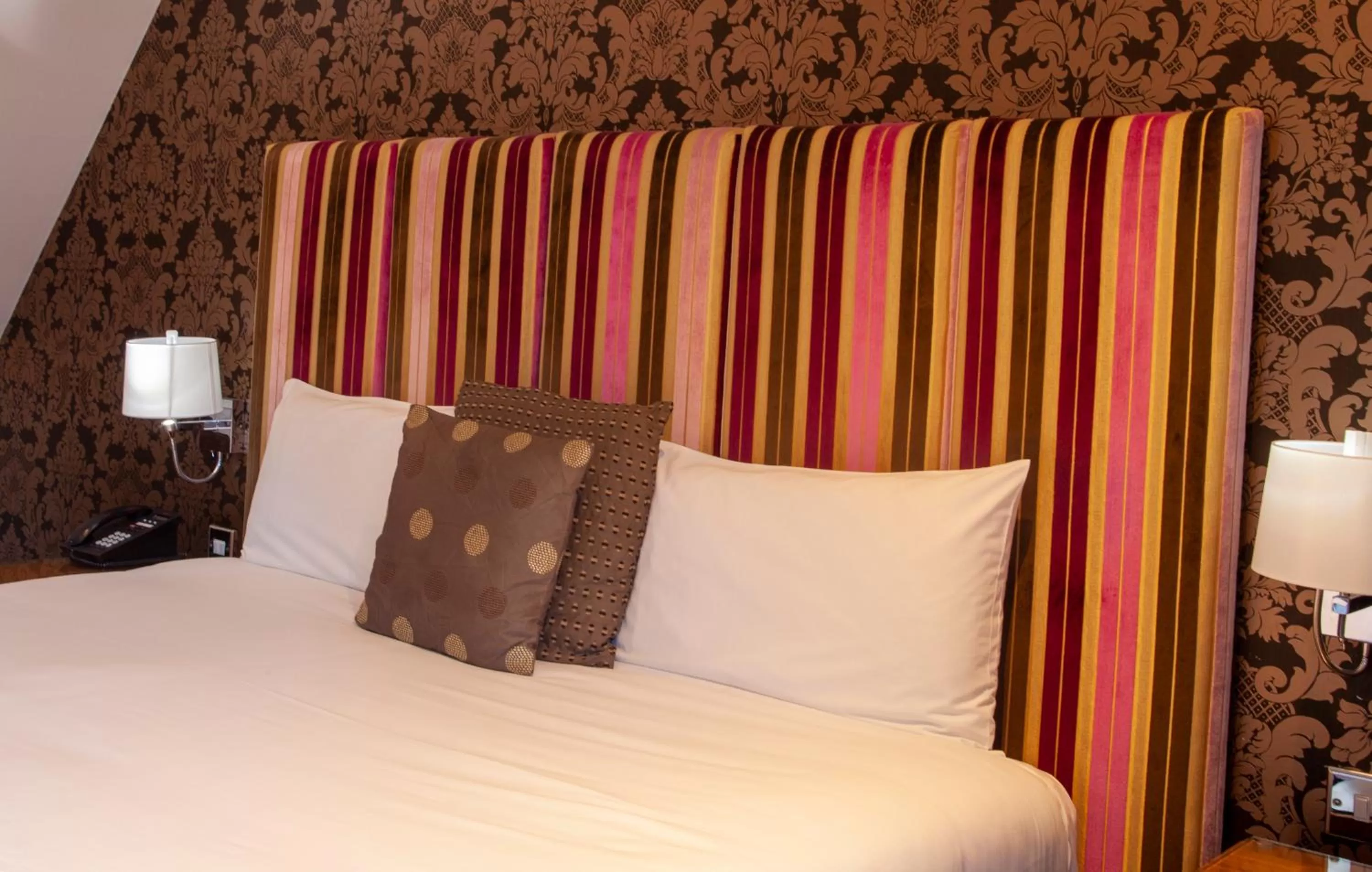 Bedroom, Bed in Hopping Hare