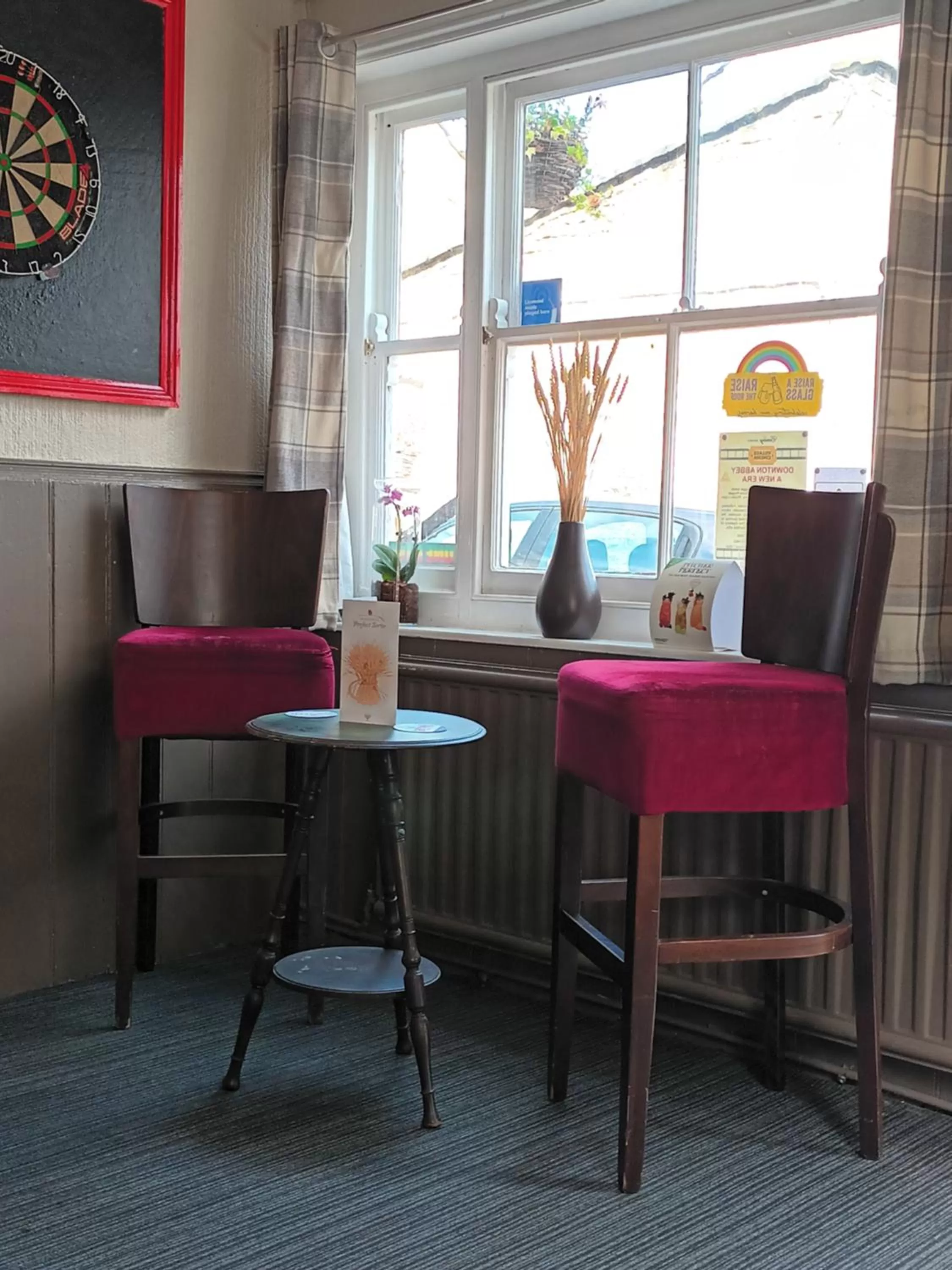 Seating area in THE WHEATSHEAF INN