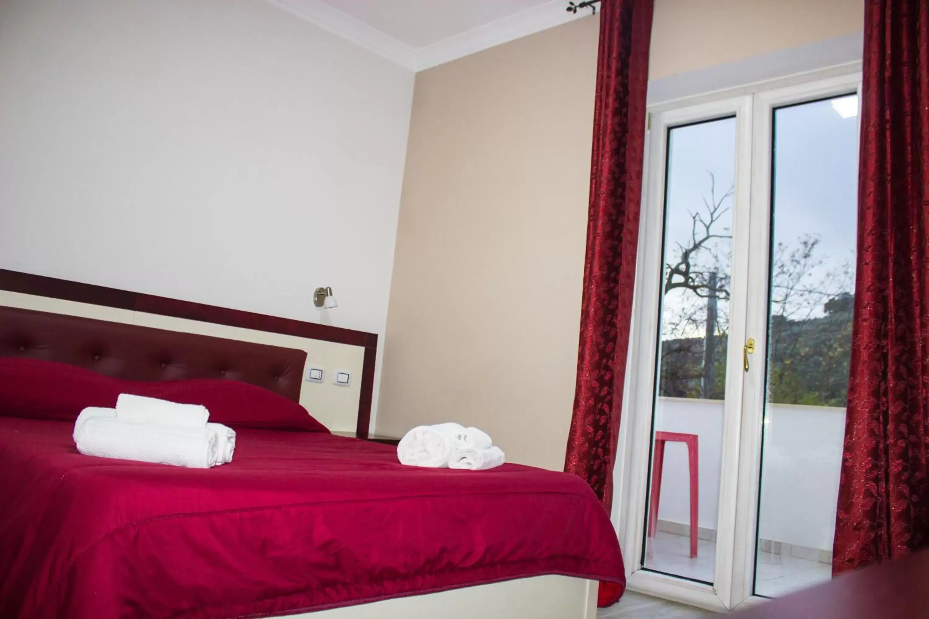 Bed in Hotel Ristorante La Mimosa