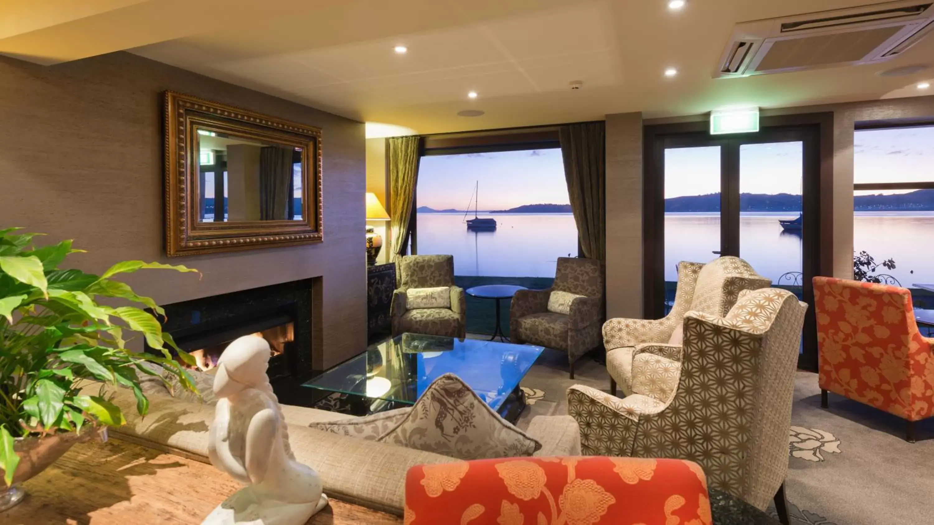 Lounge or bar in Millennium Hotel & Resort Manuels Taupo
