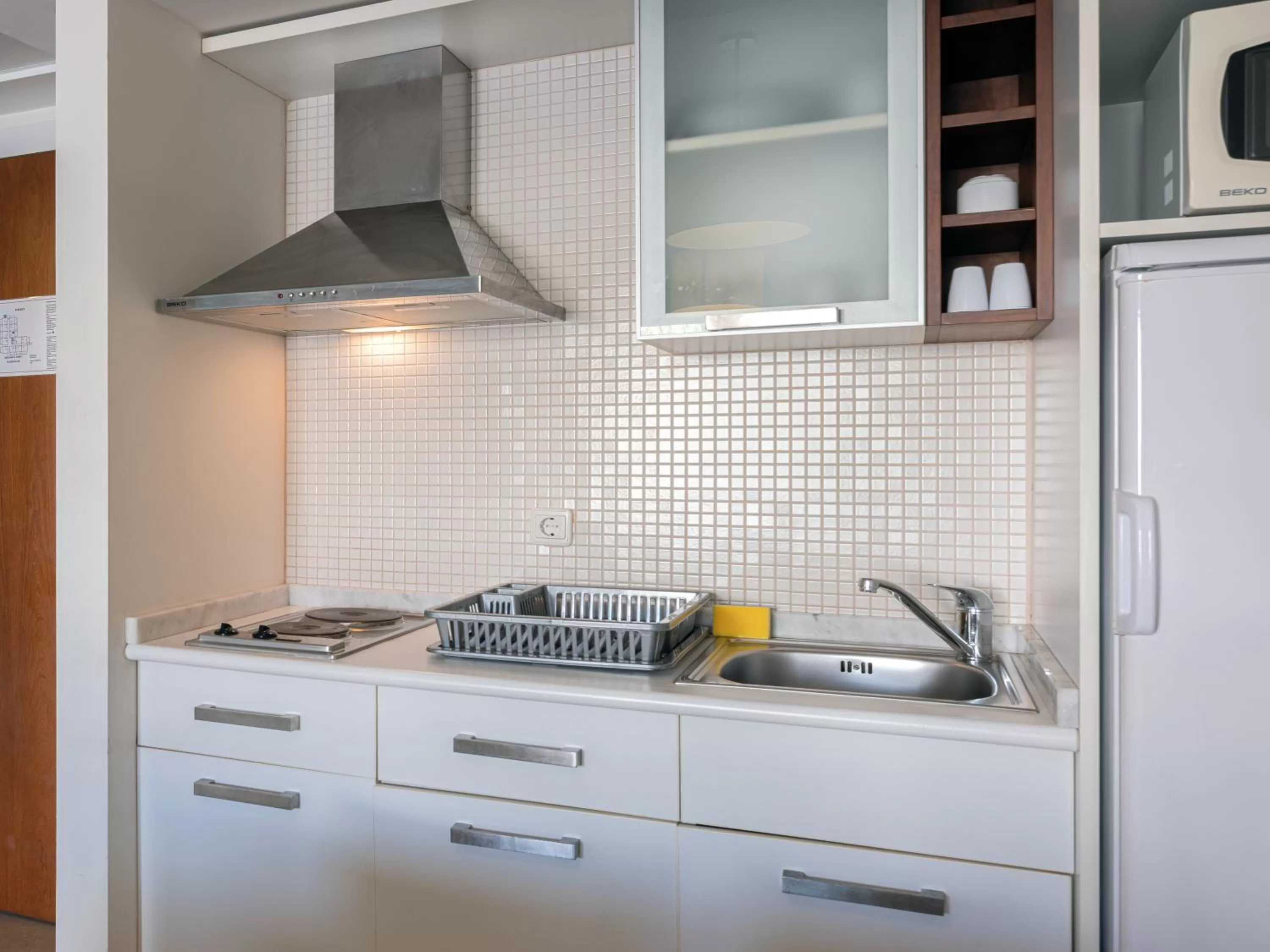 Kitchen or kitchenette in Barut B Suites