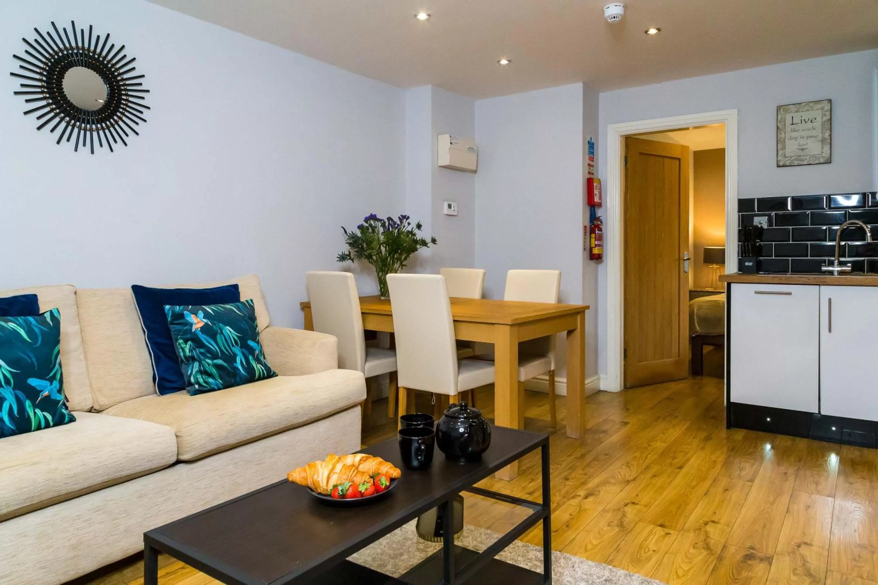 Kitchen or kitchenette in Goodramgate Apartments