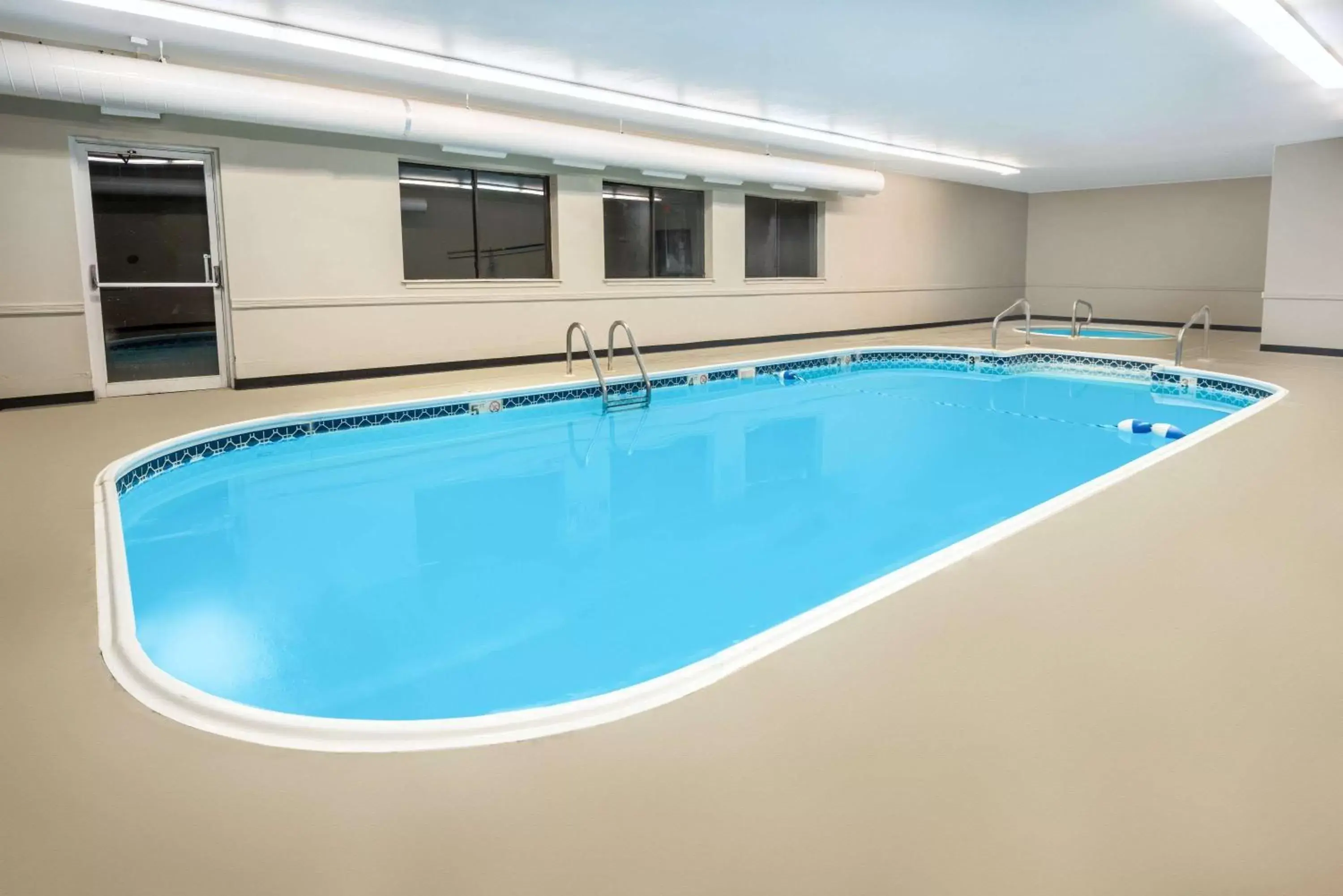 On site, Swimming Pool in Super 8 by Wyndham Pevely