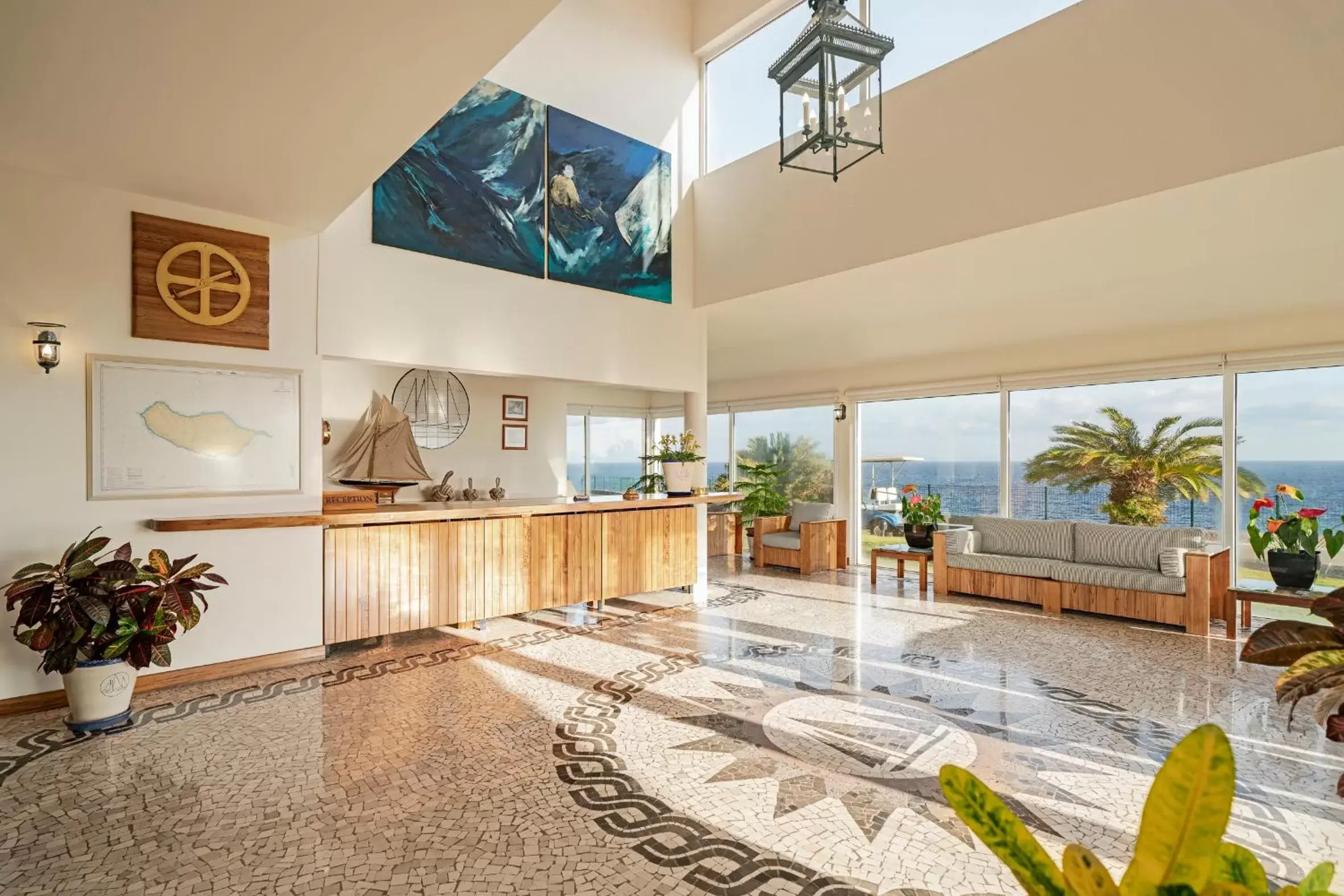 Lobby or reception in Albatroz Beach & Yacht Club