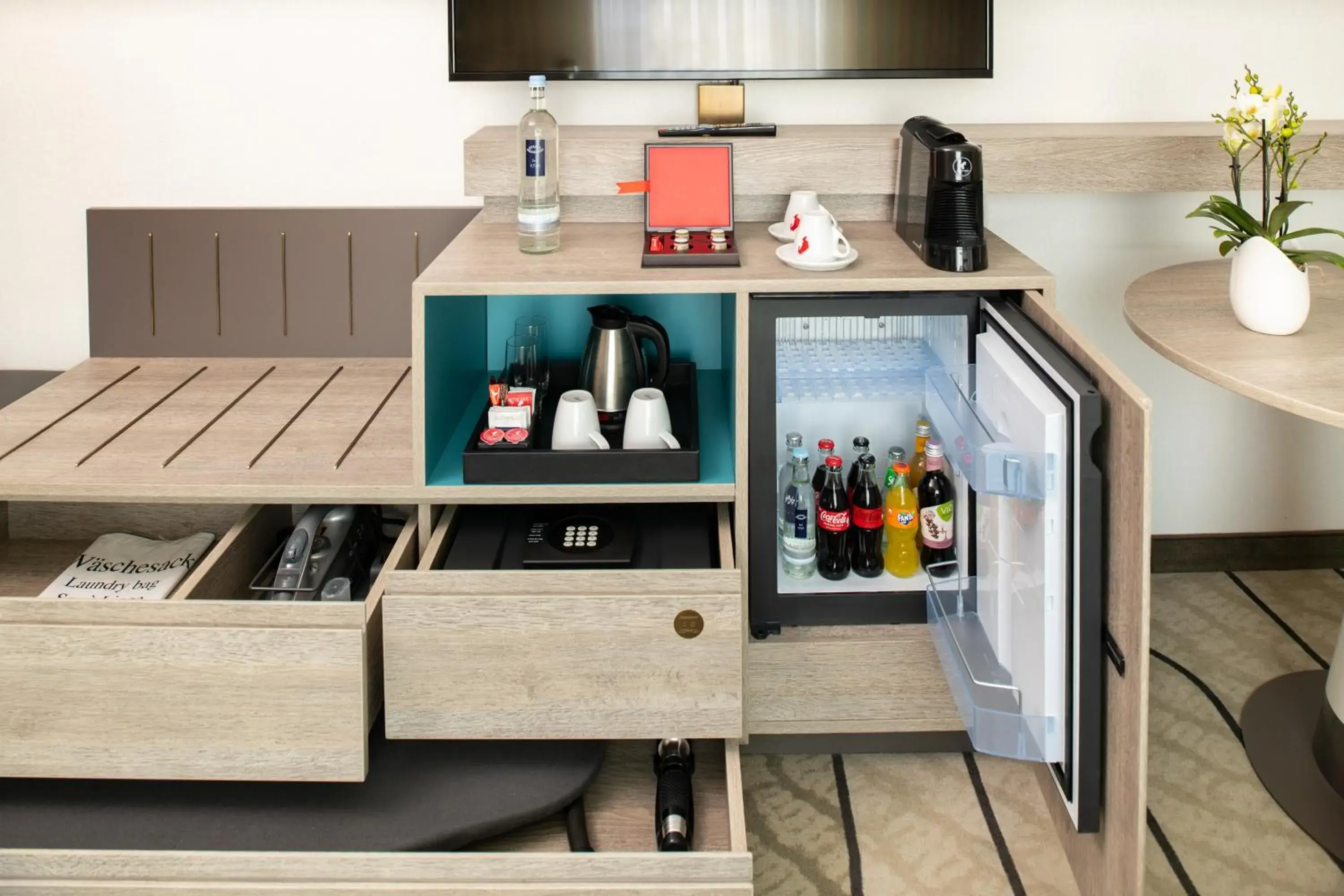 Coffee/tea facilities in Hyatt Place Frankfurt Airport