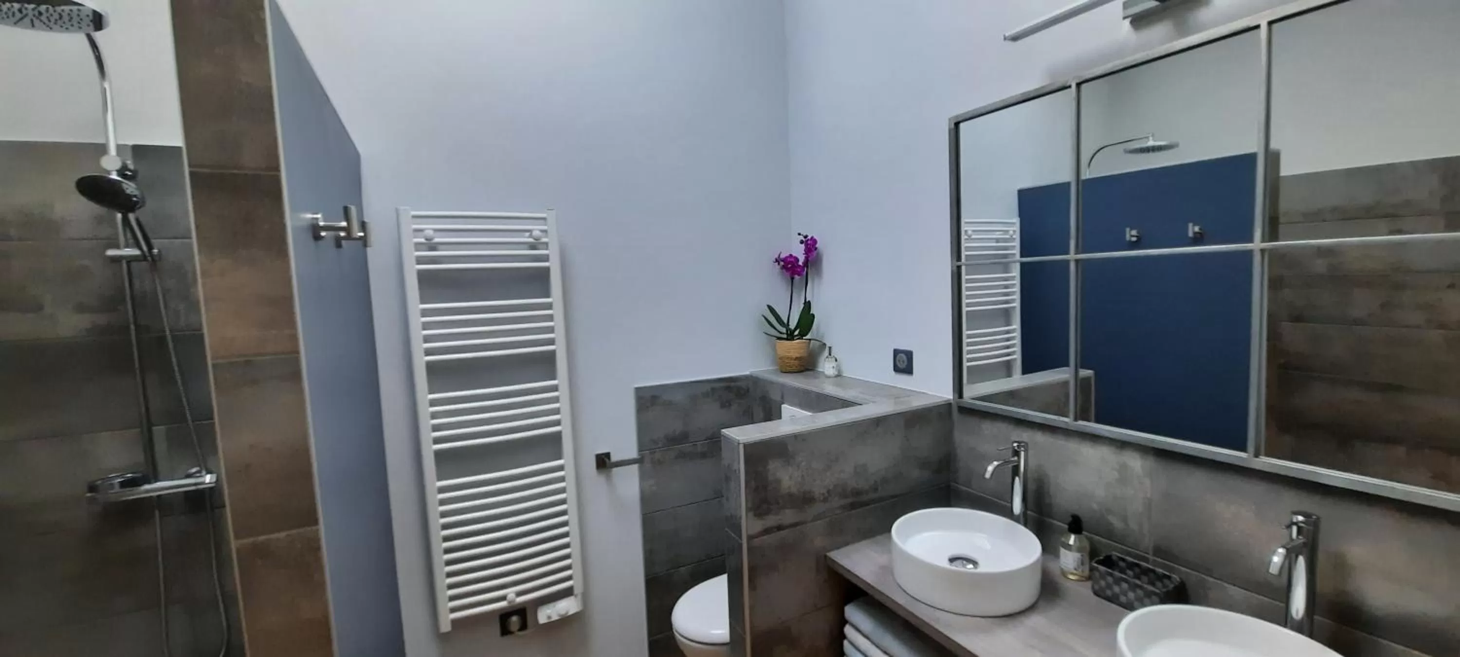 Bathroom in Bel Aujourd'hui Spa Sauna