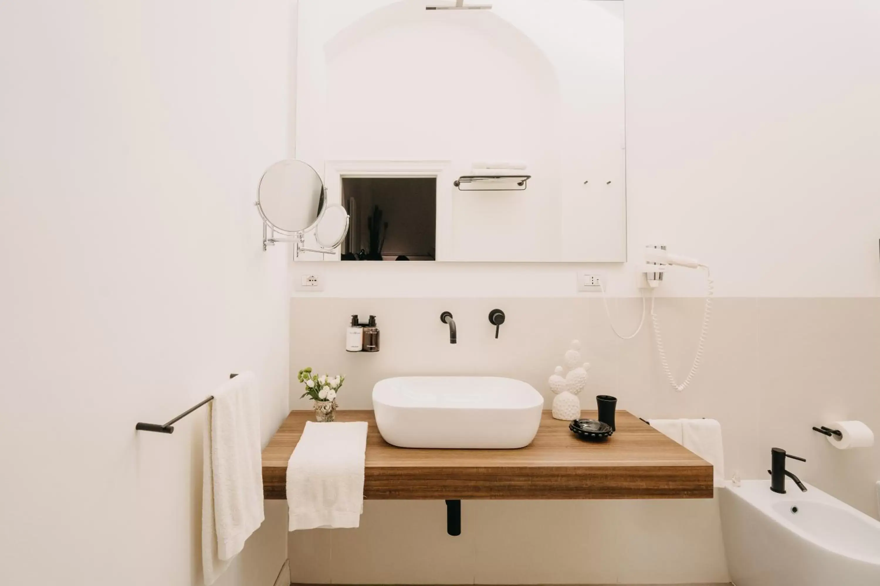 Bathroom in Palazzo Natoli Boutique Hotel