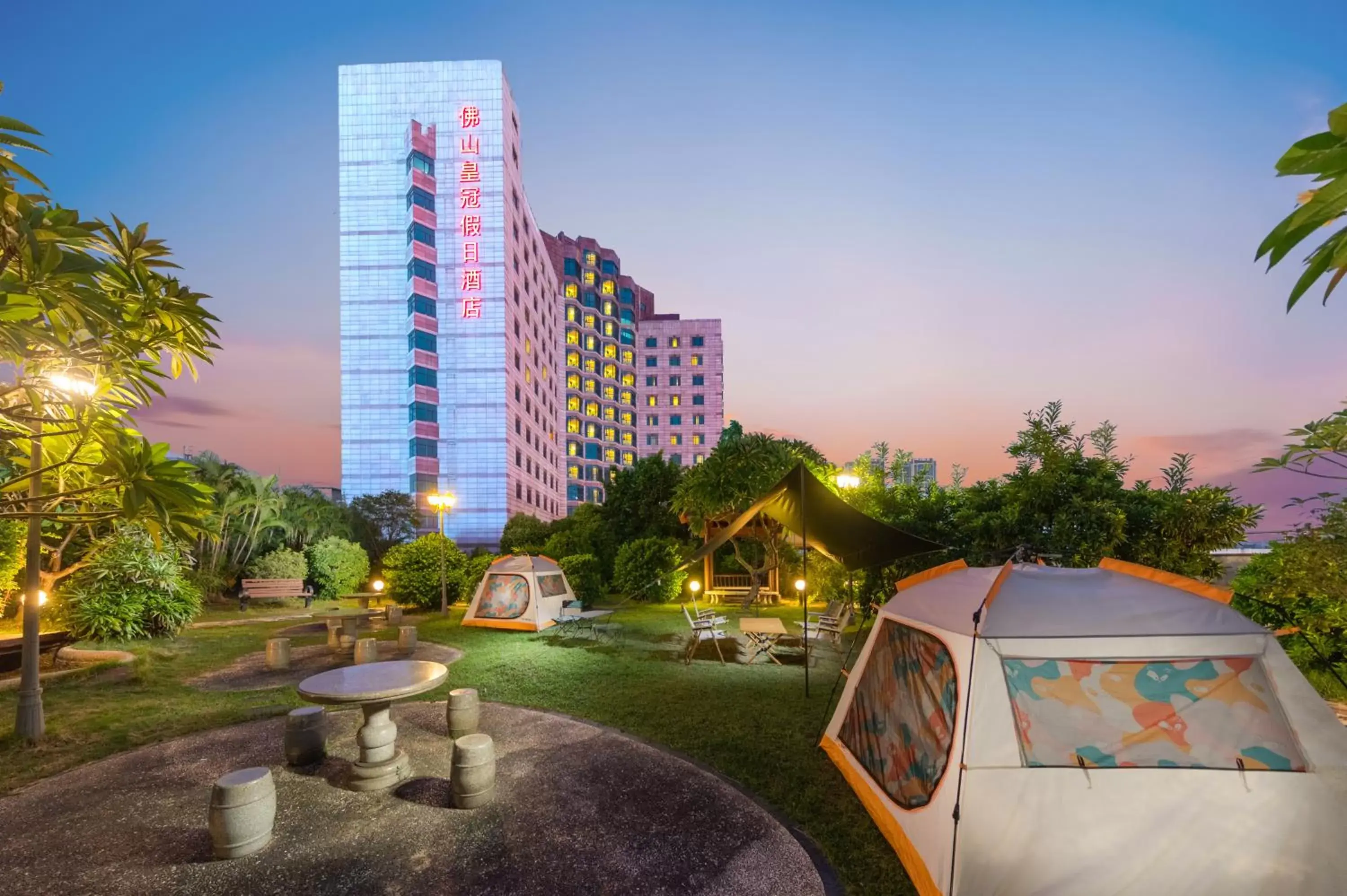 Garden in Crowne Plaza Foshan, an IHG Hotel - Exclusive bus stations for HKSAR round-trips