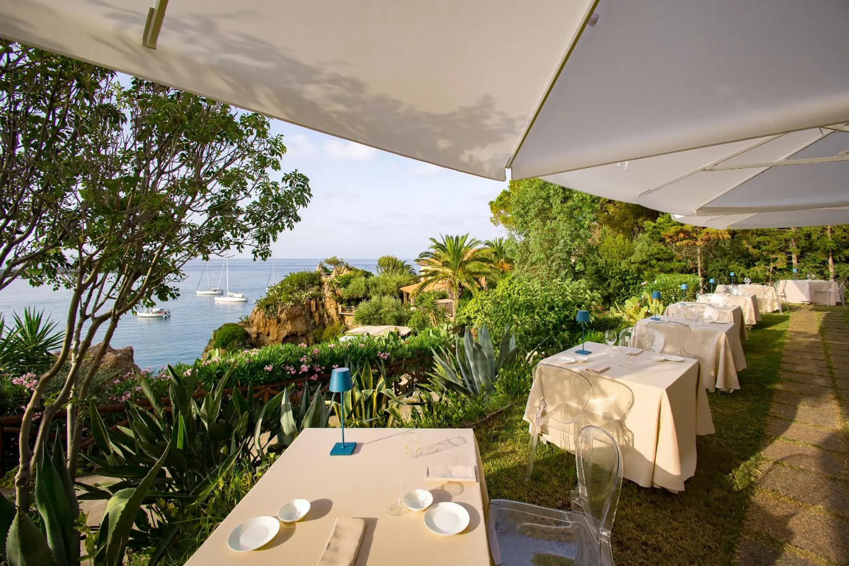 Restaurant/Places to Eat in Le Calette Garden & Bay