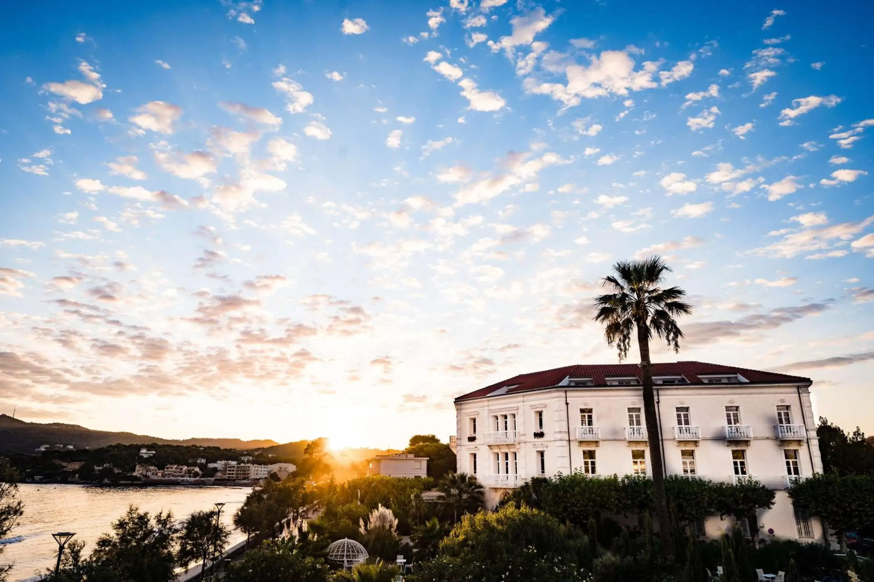 Property Building in Grand Hotel Des Sablettes Plage, Curio Collection By Hilton