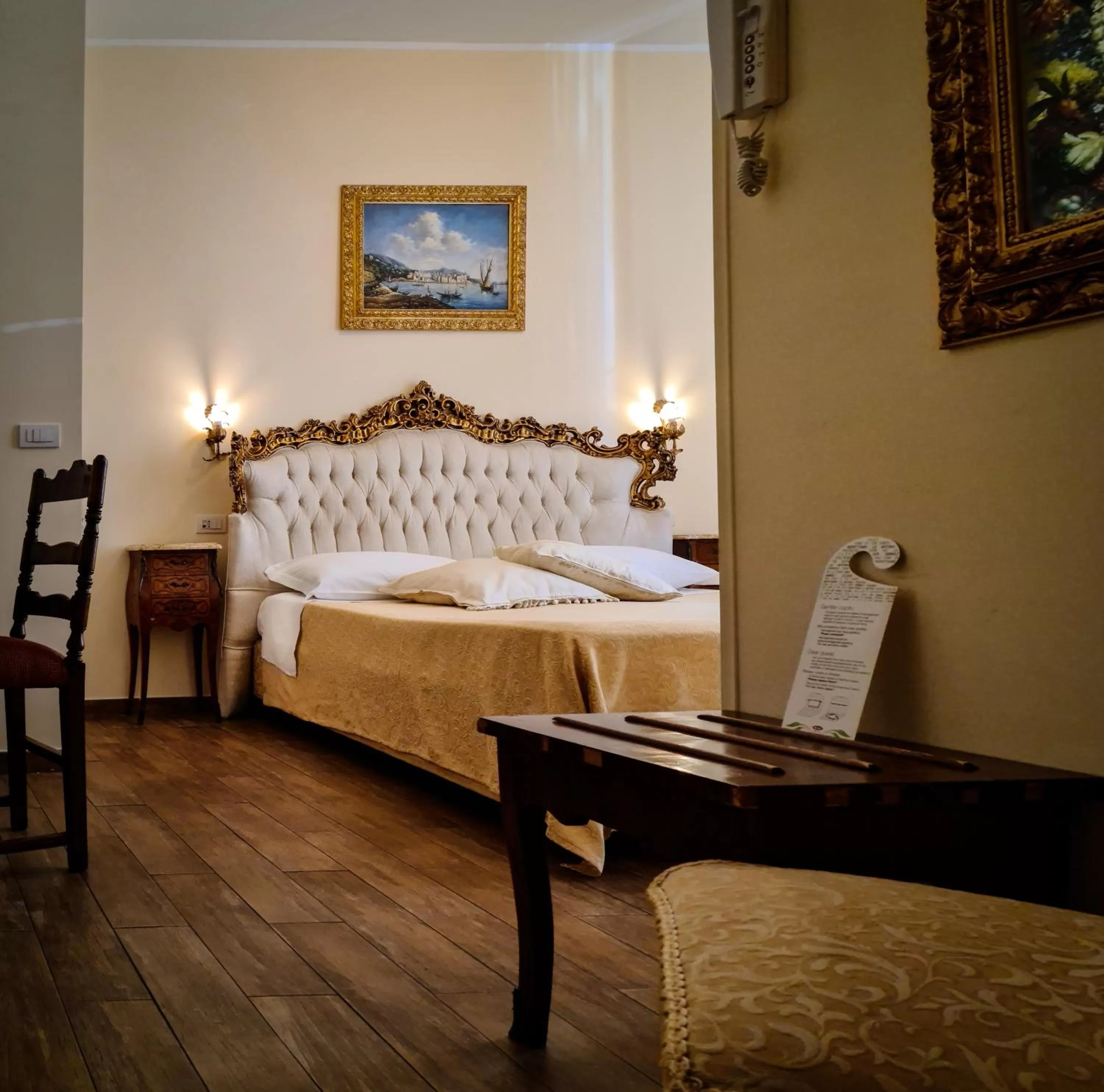 Superior Double Room in B&B Joan's Heritage