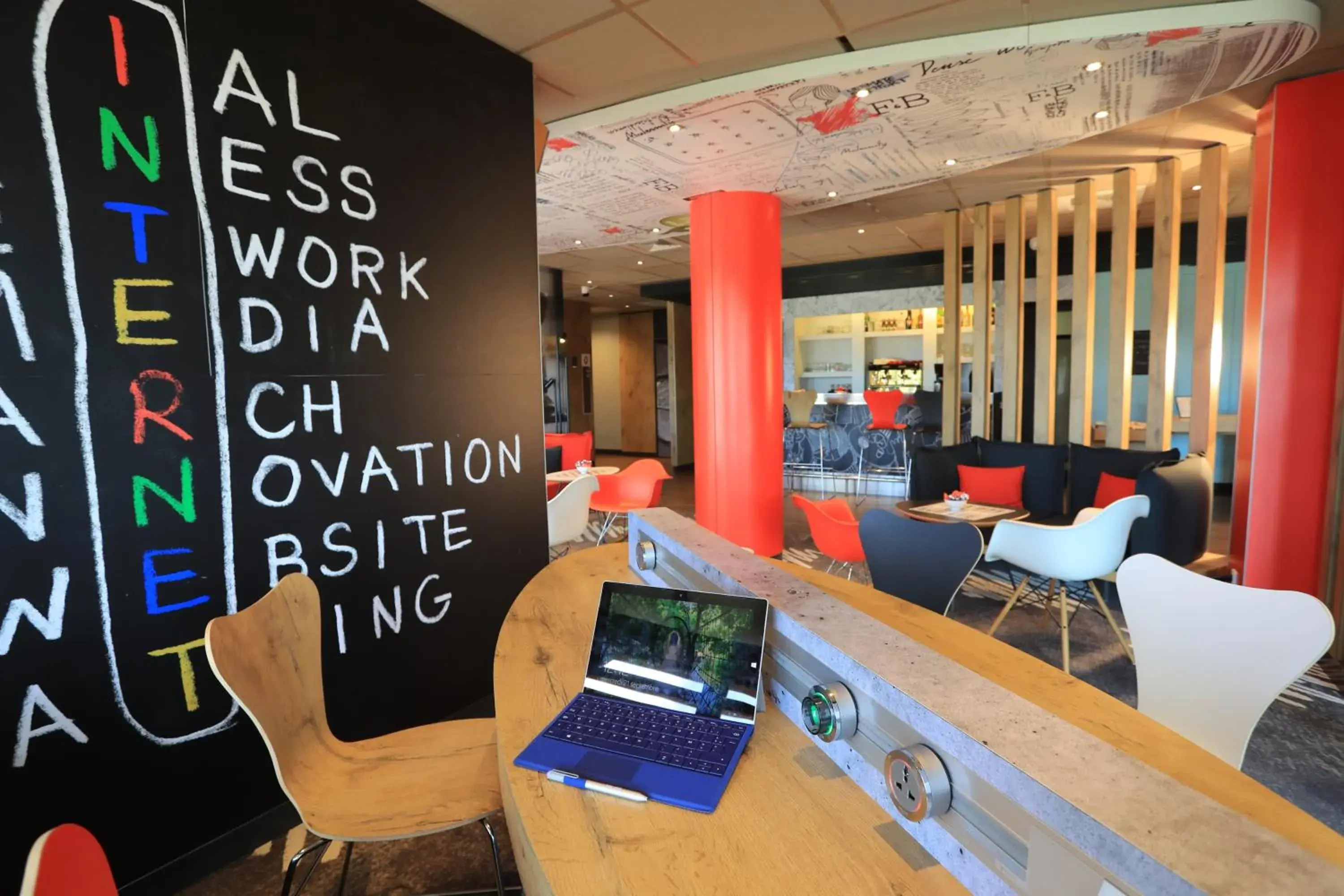 Seating area in ibis Aurillac