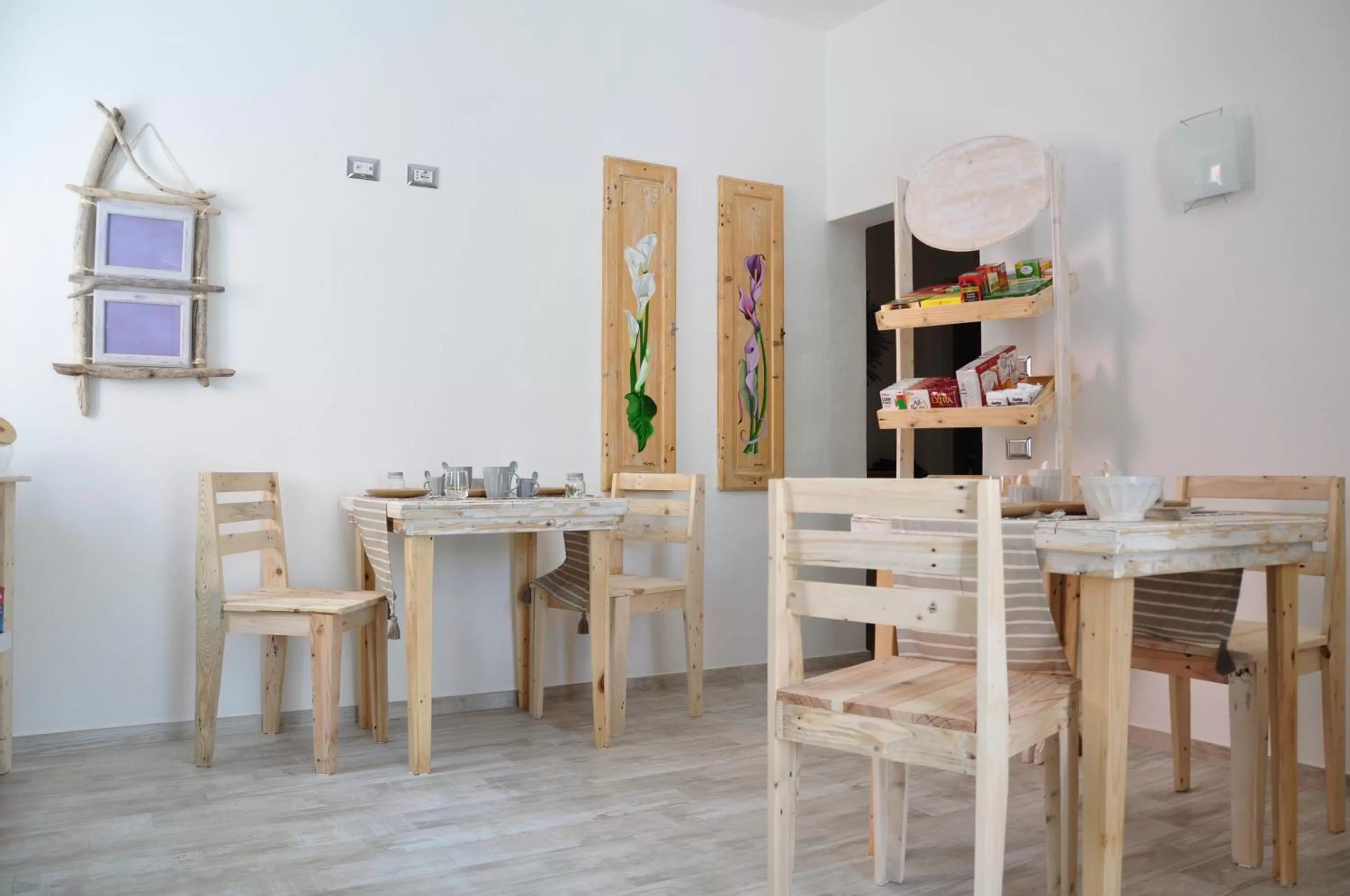 Food and drinks in B&B Les Chambres Rooms & Suite