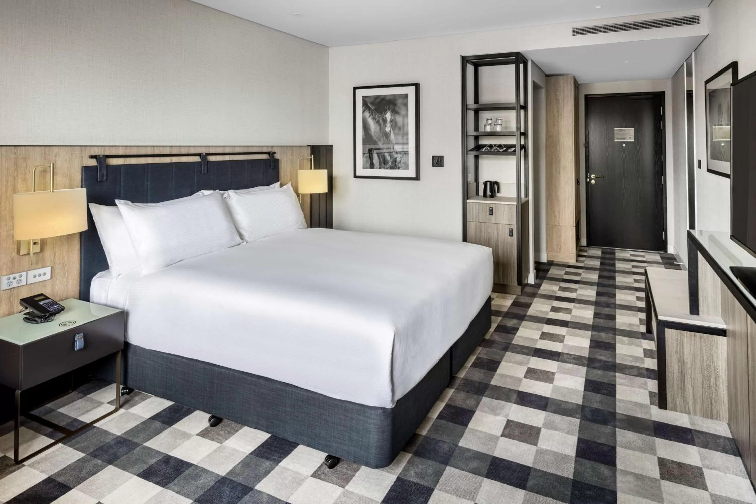 Bed in DoubleTree By Hilton Auckland Karaka