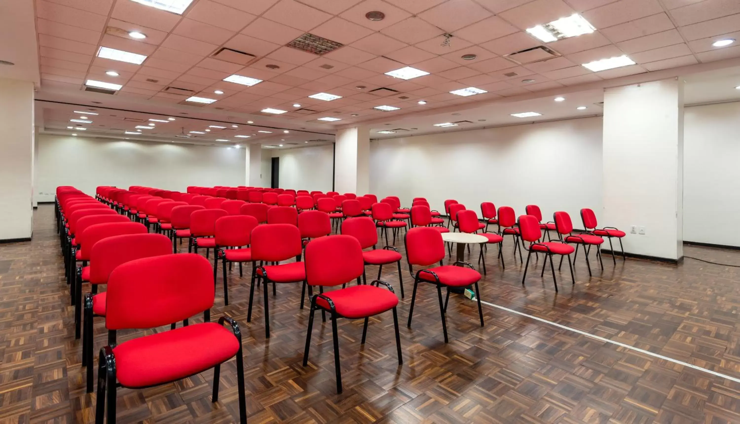 Meeting/conference room in Hotel Chicamocha