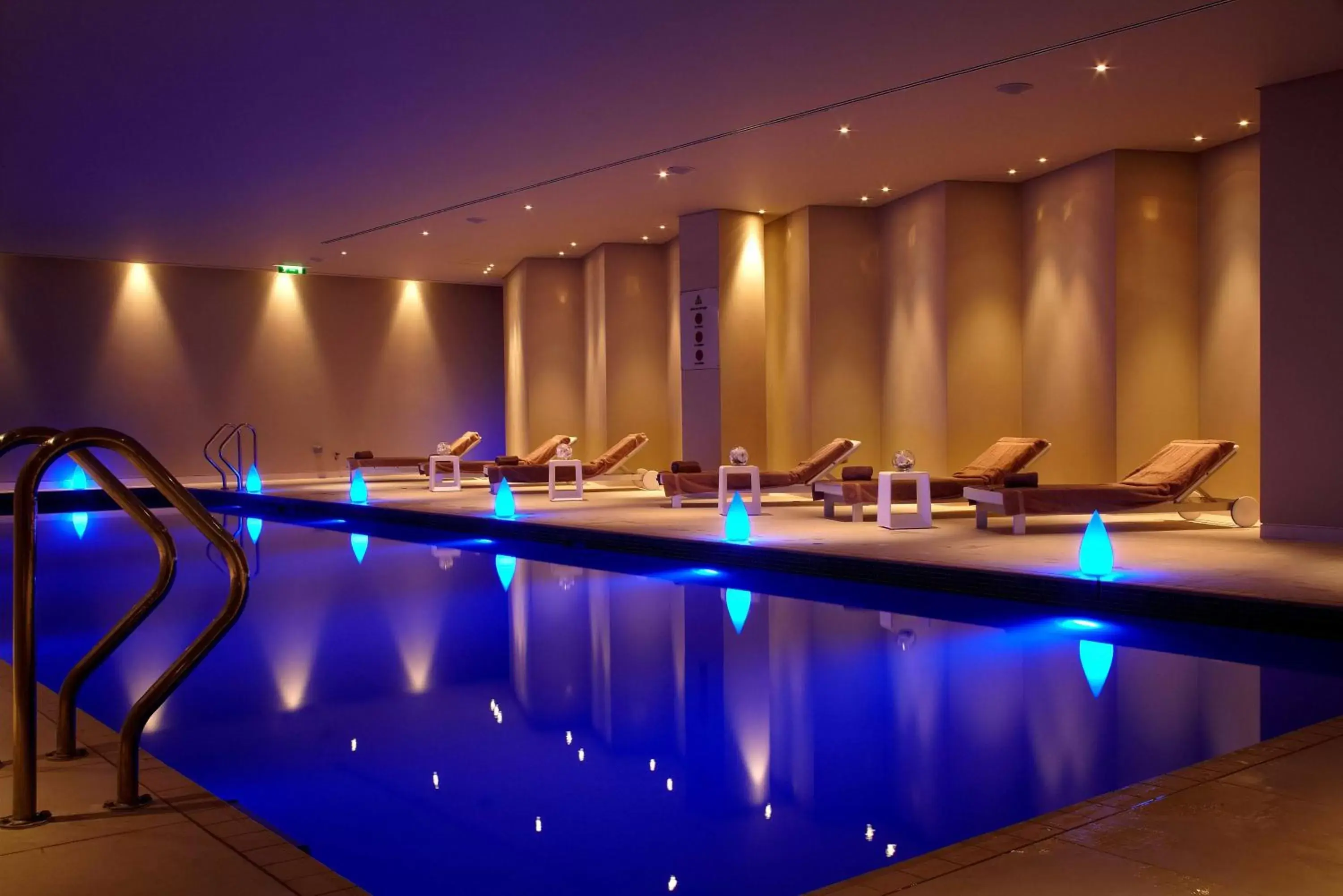 Spa and wellness centre/facilities, Swimming Pool in Park Plaza Westminster Bridge London