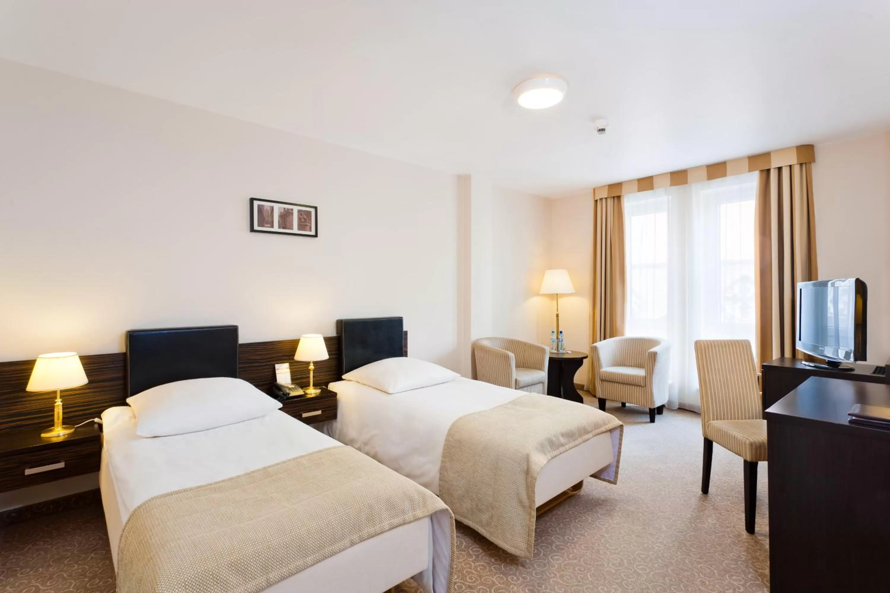 Photo of the whole room, Bed in Qubus Hotel Wrocław