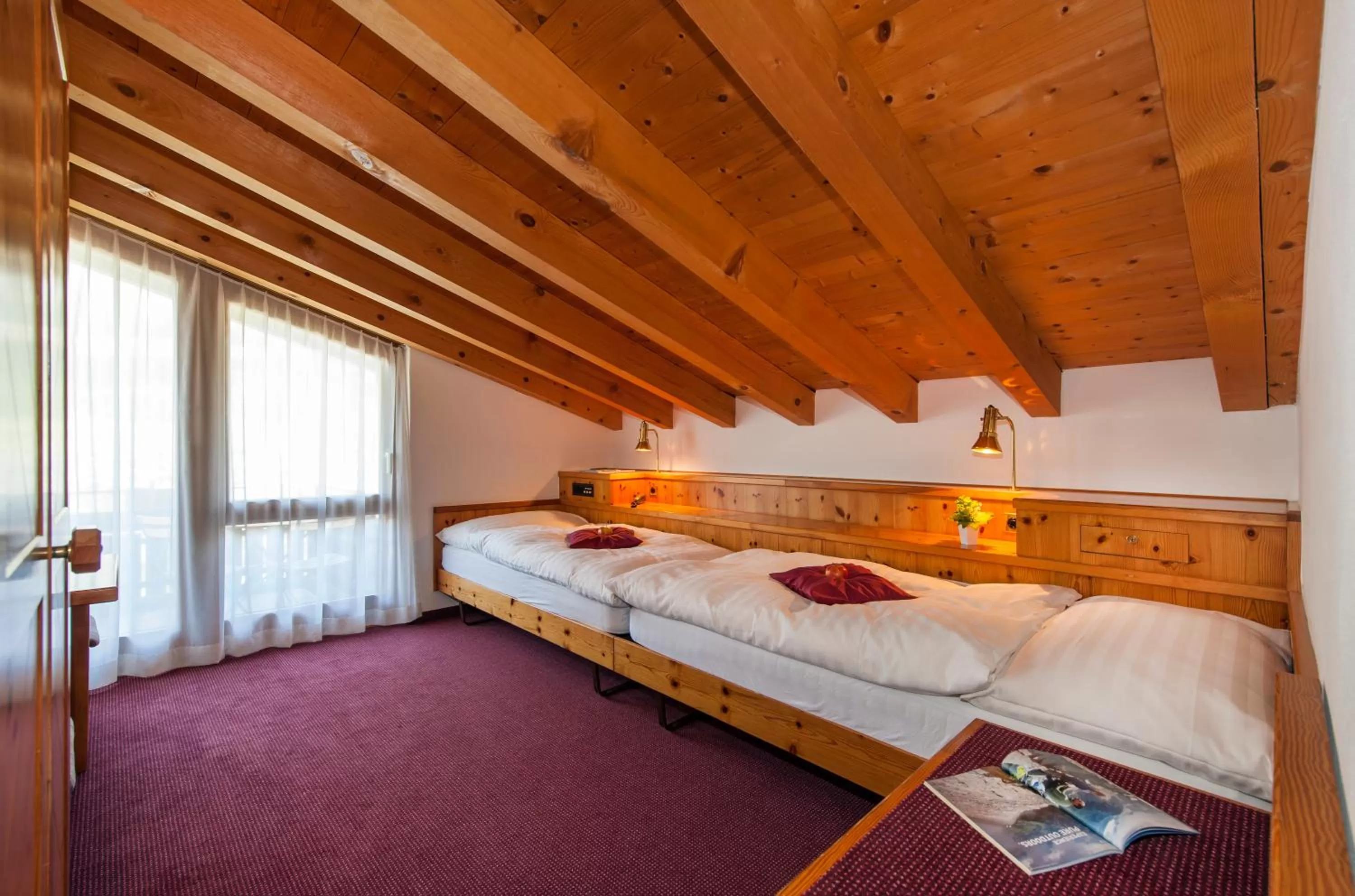 Economy Twin Room in T3 Hotel Mira Val