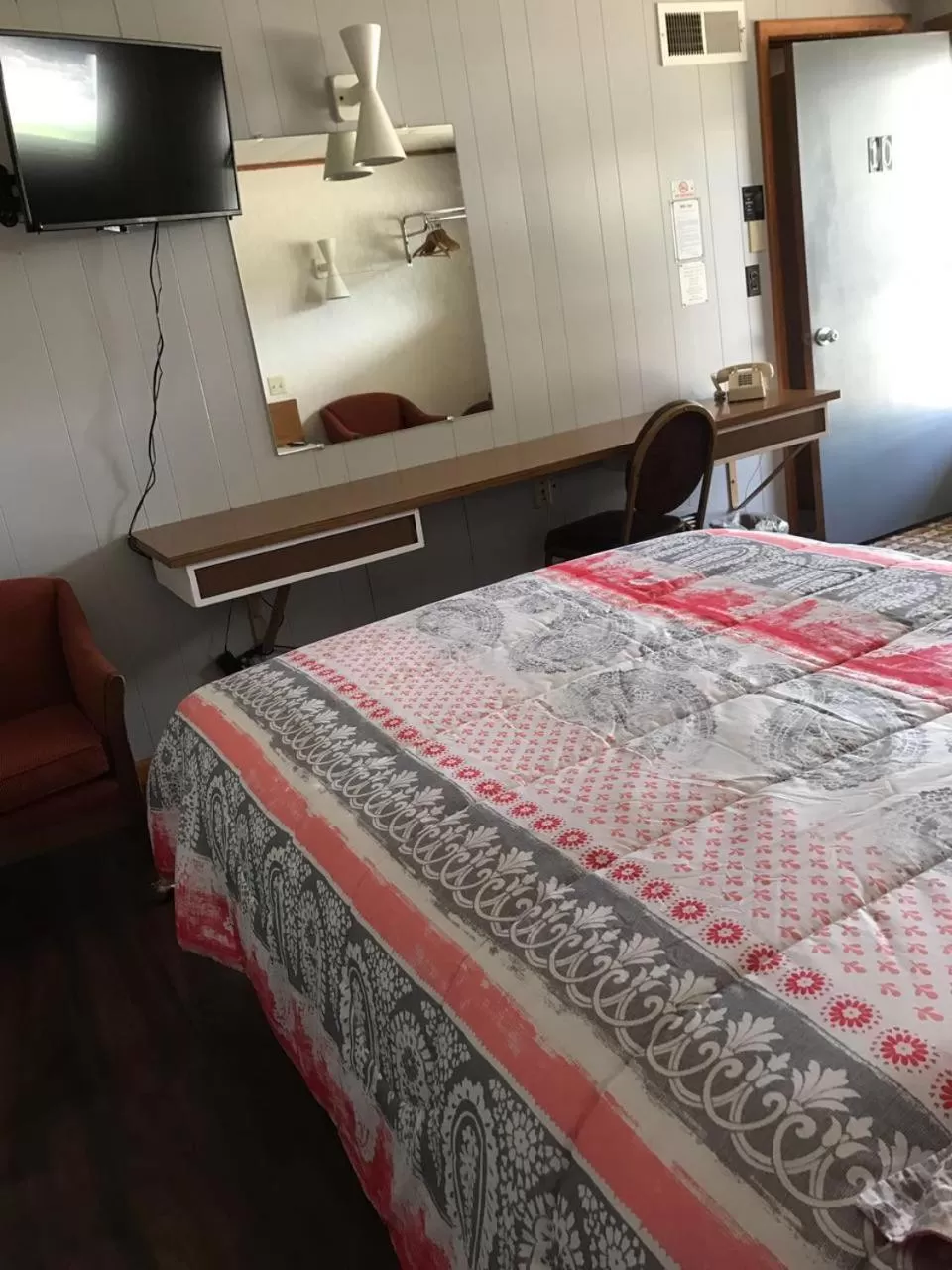 Bed in Melody Motor Lodge