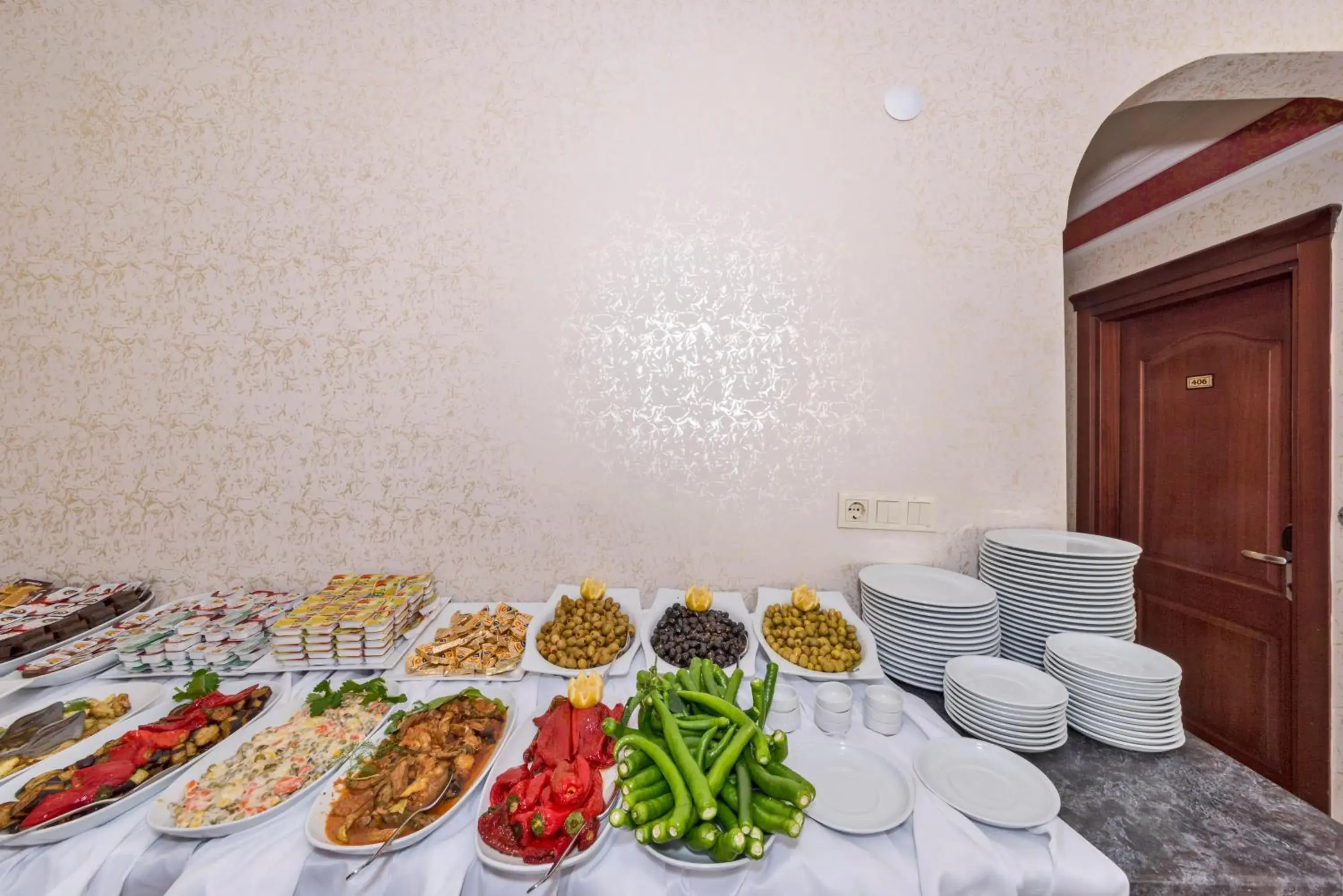 Food and drinks in Cihangir Palace Hotel