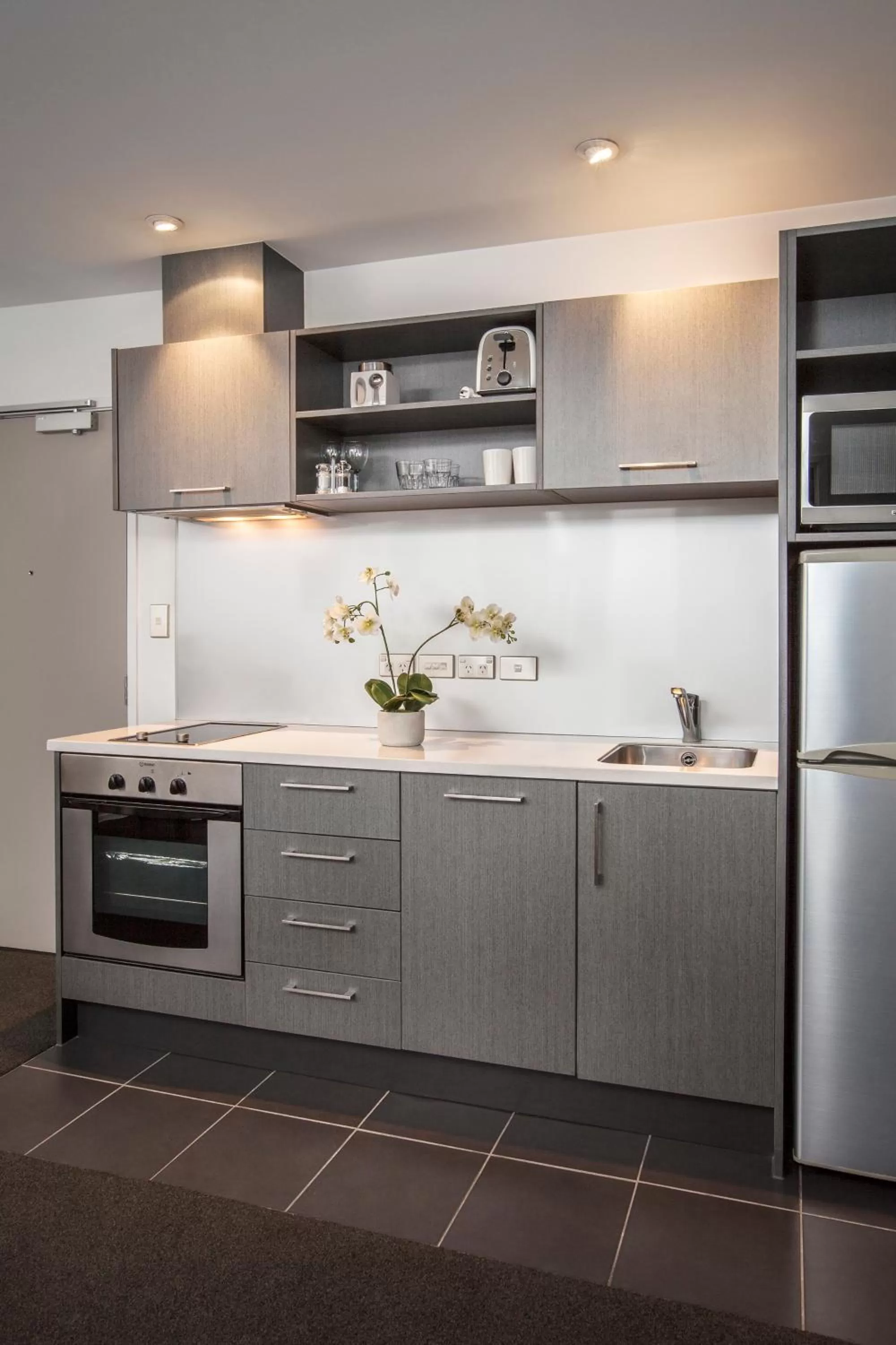 Kitchen or kitchenette in Barclay Suites