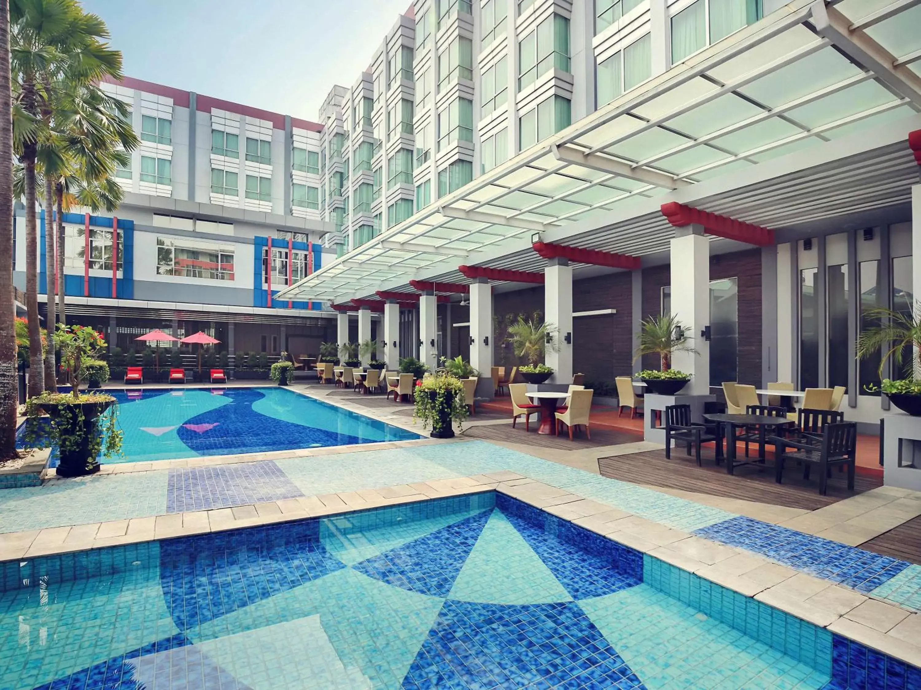 On site, Swimming Pool in Mercure Pontianak City Center