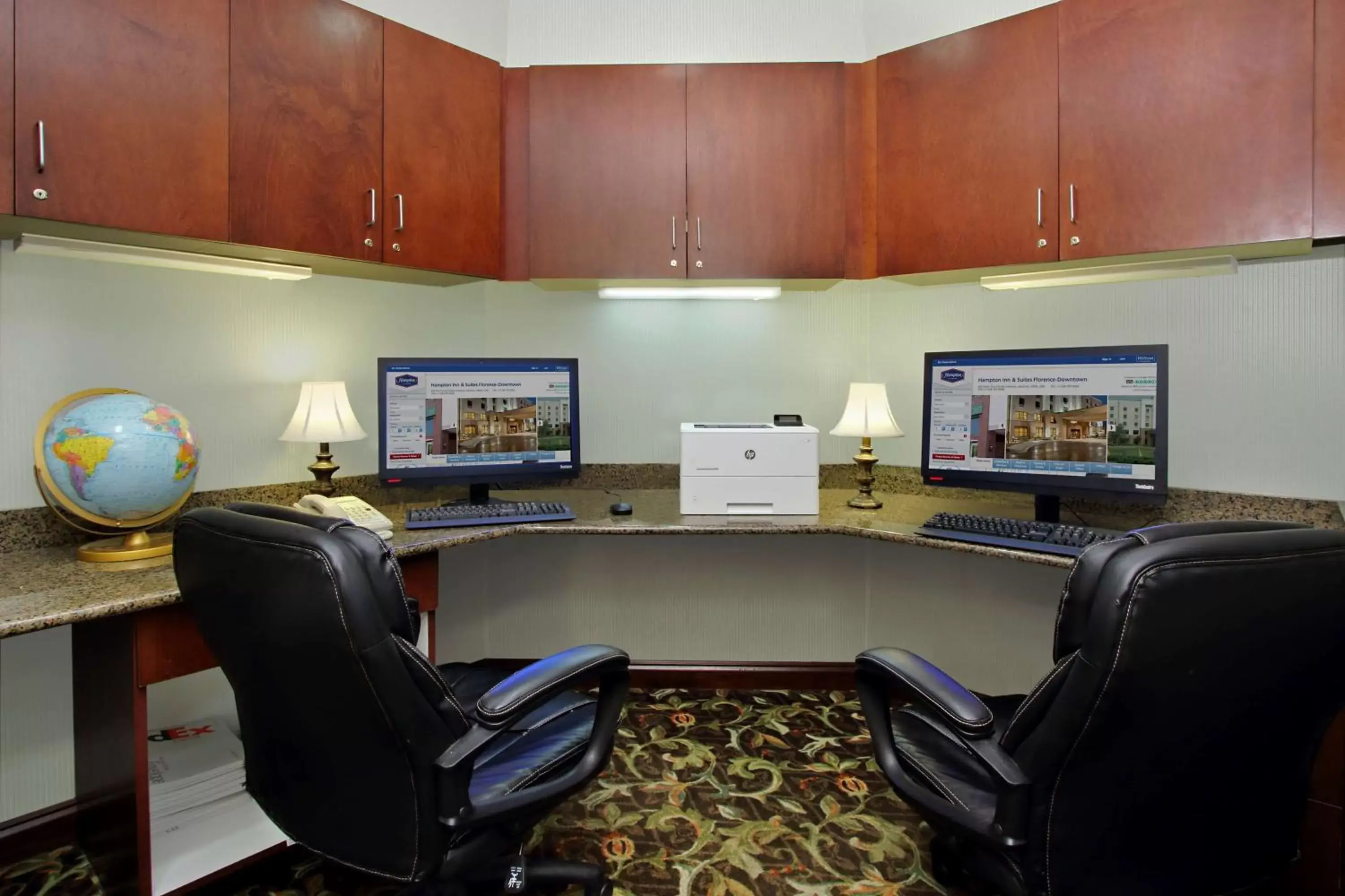 Business facilities in Hampton Inn & Suites-Florence Downtown