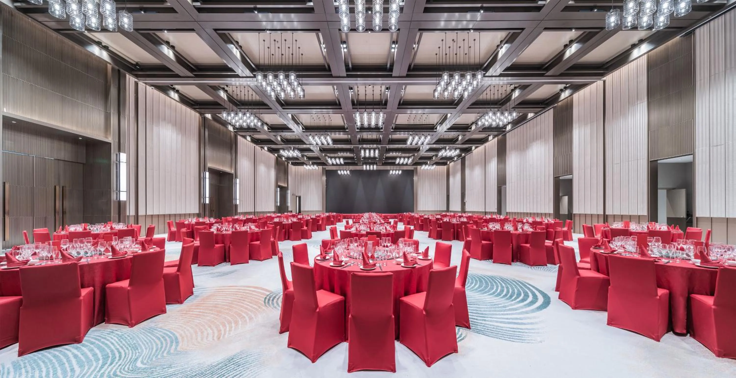 Banquet/Function facilities in HUALUXE Xi'an Chanba by IHG-西安浐灞华邑酒店-Near Xi'an International Convention Exhibition Center and Shopping mall and The Romantic show of Xi'an-Free Luggage Storage-English Service