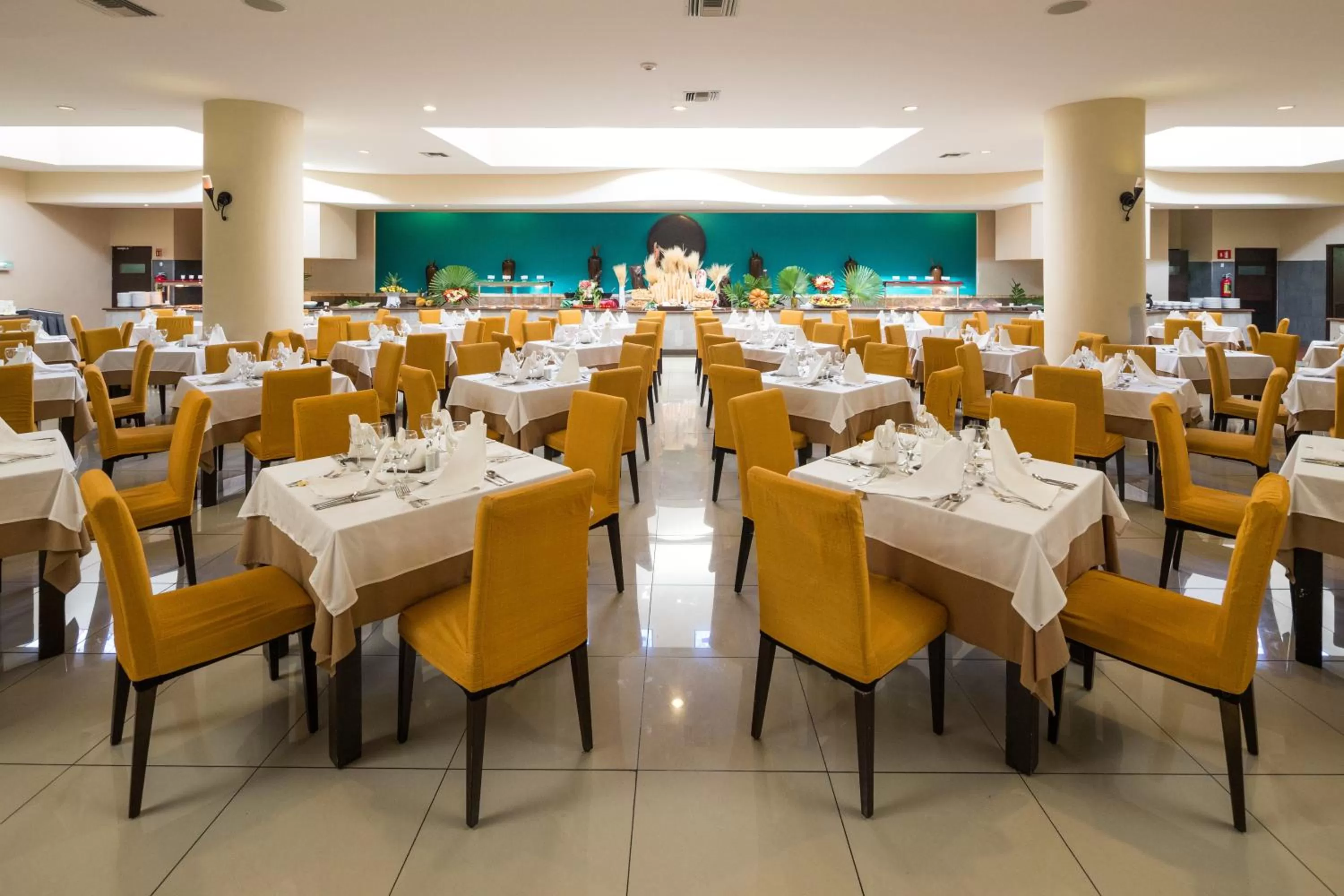 Restaurant/places to eat in BlueBay Grand Esmeralda-All Inclusive