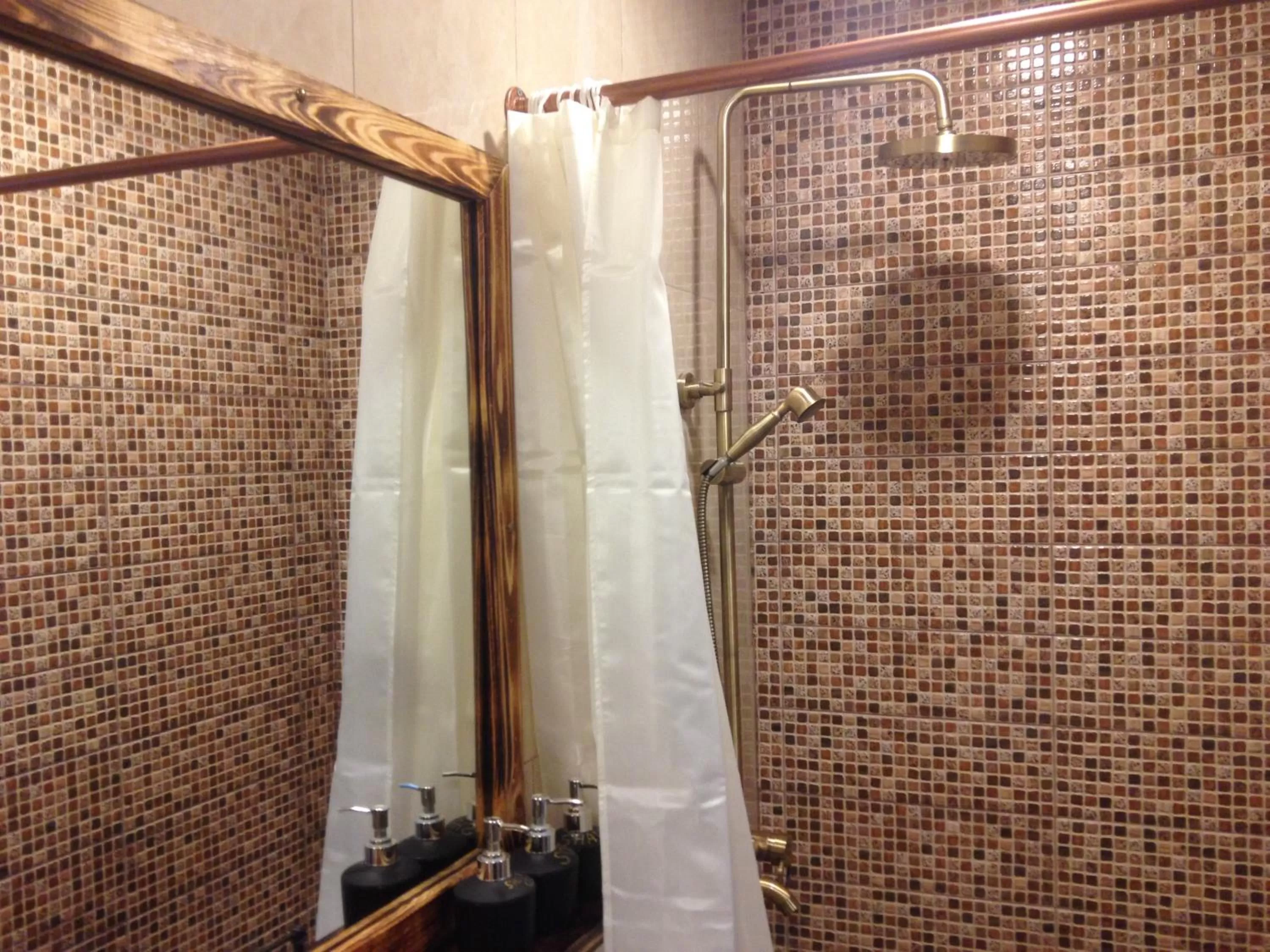 Bathroom in Machanents Art Hotel