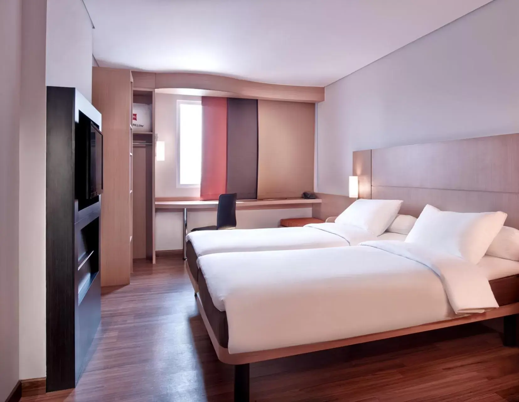 Bed in Ibis Gading Serpong